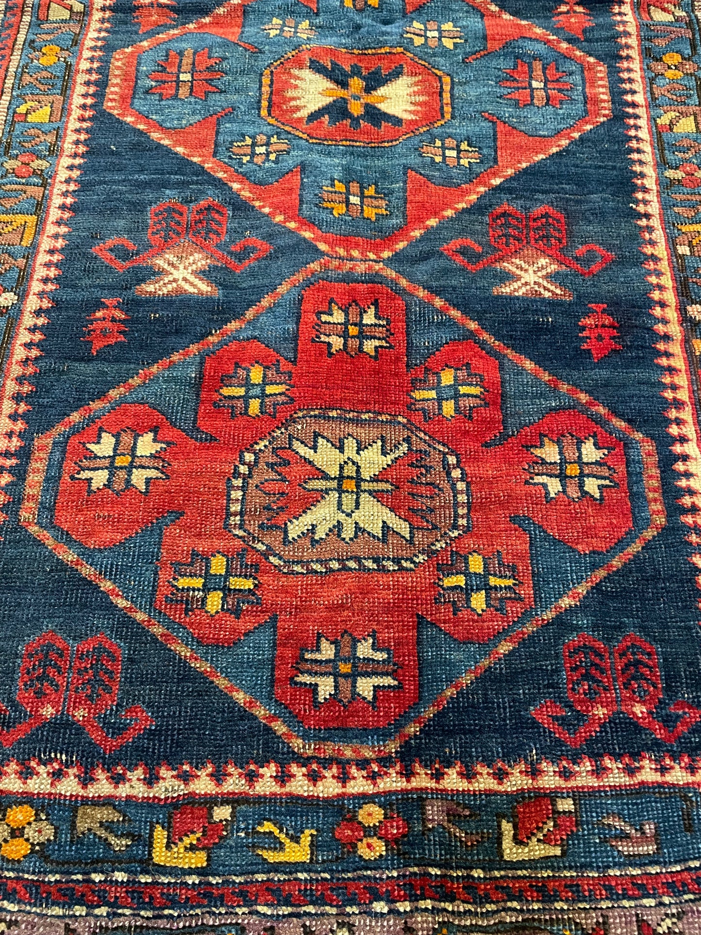 Hand-Knotted Wool Rug Serapi 4' x 5'4"