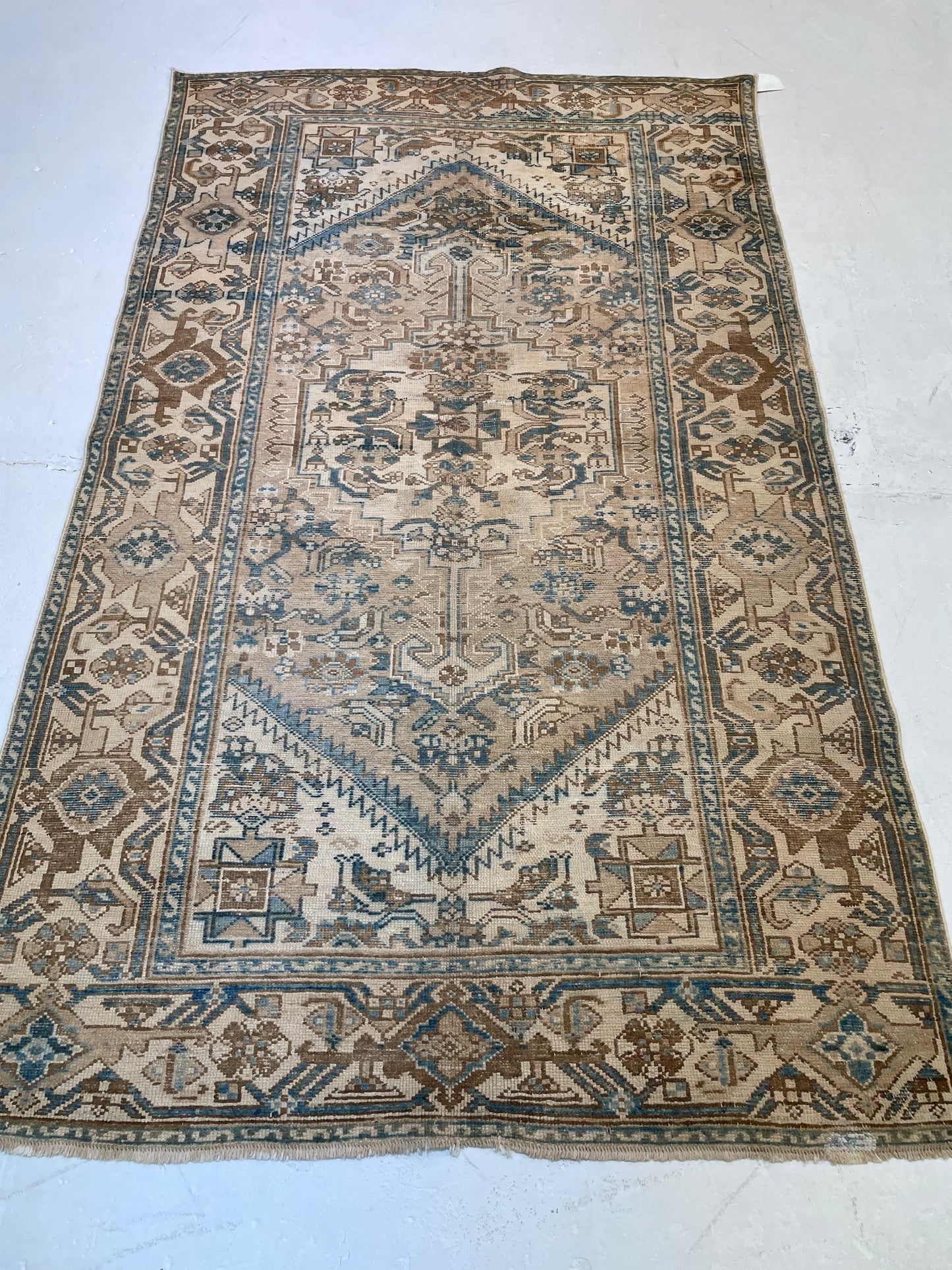 Hand-Knotted Wool Rug Turkish Oushak 4' x 6'9"