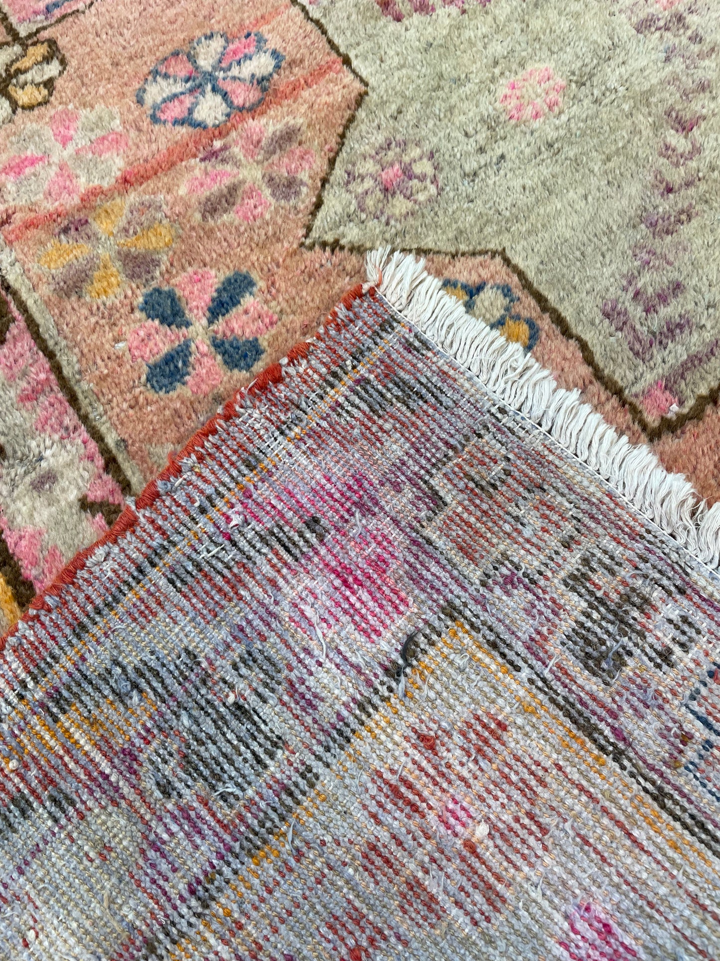 Hand-Knotted Wool Rug Khotan 4'11" x 8'5"