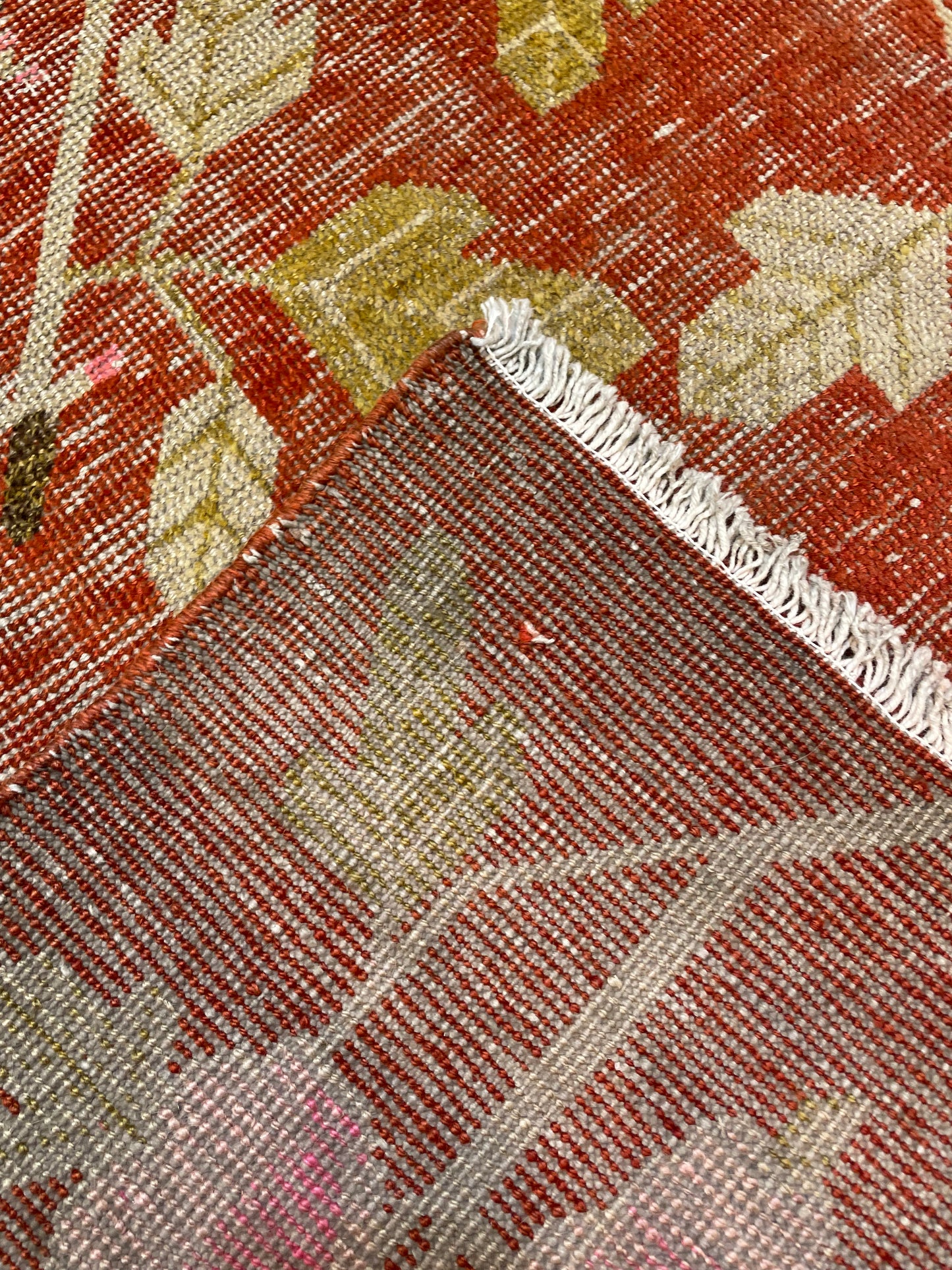 Hand-Knotted Wool Rug Khotan 4'9" x 7'