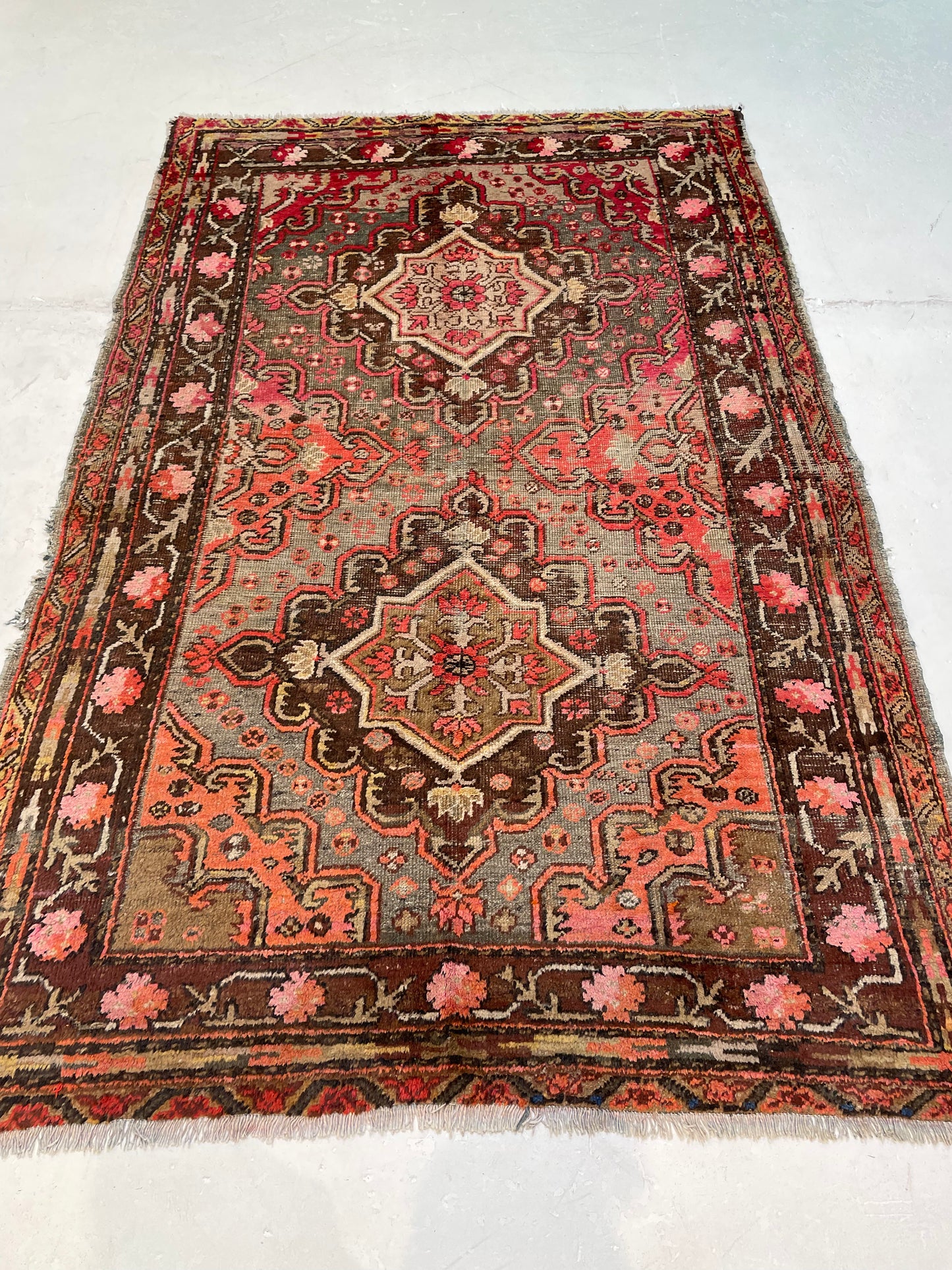 Hand-Knotted Wool Rug Khotan 4'2" x 6'