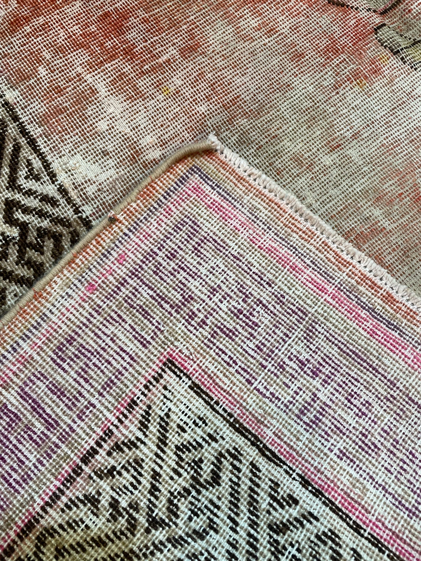 Hand-Knotted Wool Rug Khotan 4'7" x 6'6"