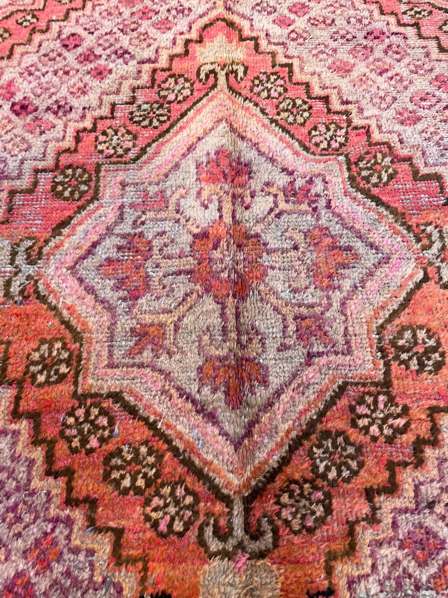 Machine Made Wool Rug Moroccan 3'10" x 5'11"