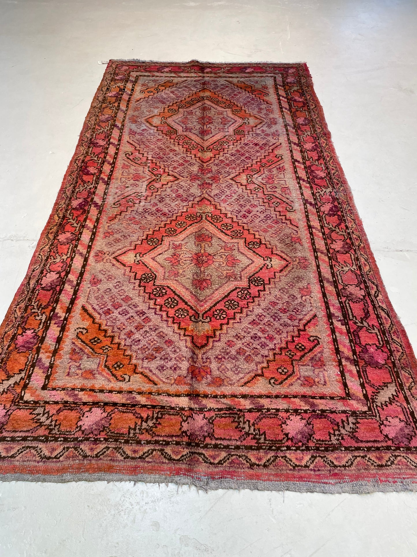 Machine Made Wool Rug Moroccan 3'10" x 5'11"