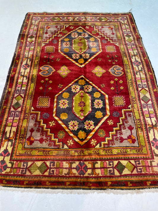 Hand-Knotted Wool Rug Khotan 4'5" x 6'8"