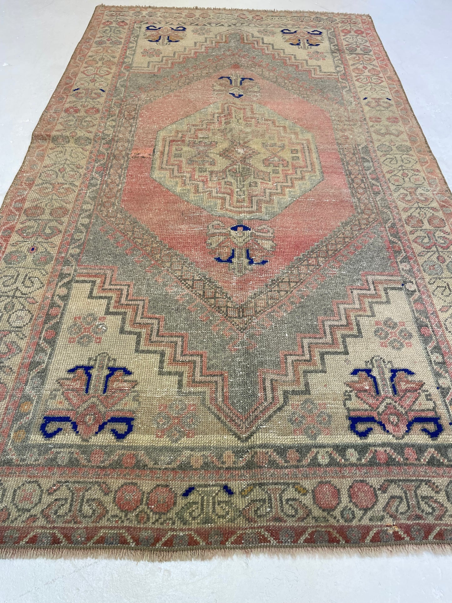 Hand-Knotted Wool Rug Turkish Oushak 3'8" x 6'3"