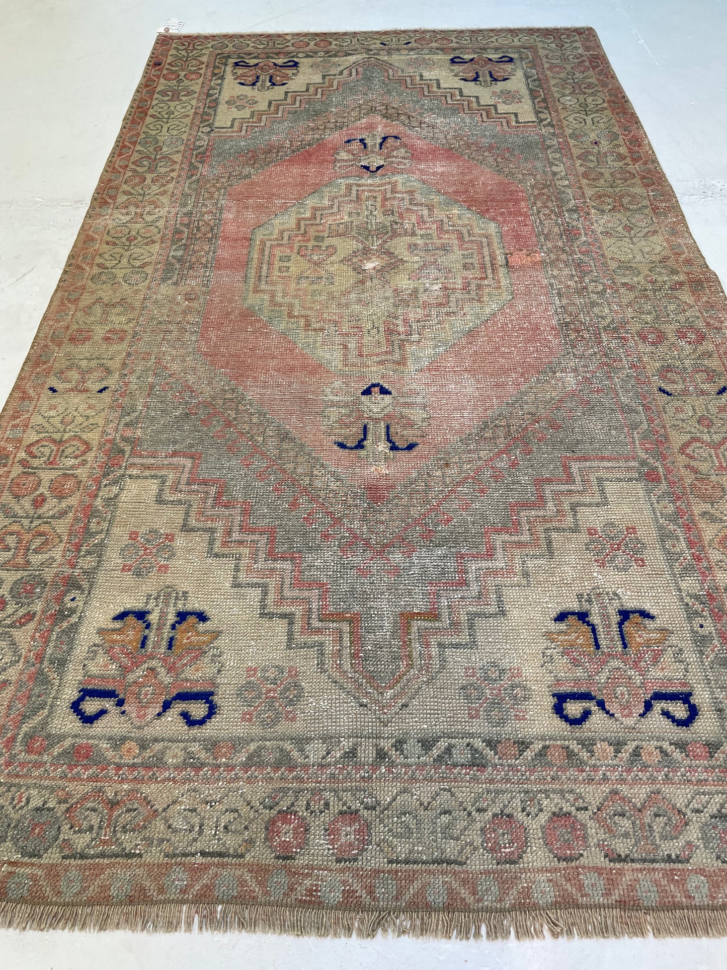 Hand-Knotted Wool Rug Turkish Oushak 3'8" x 6'3"