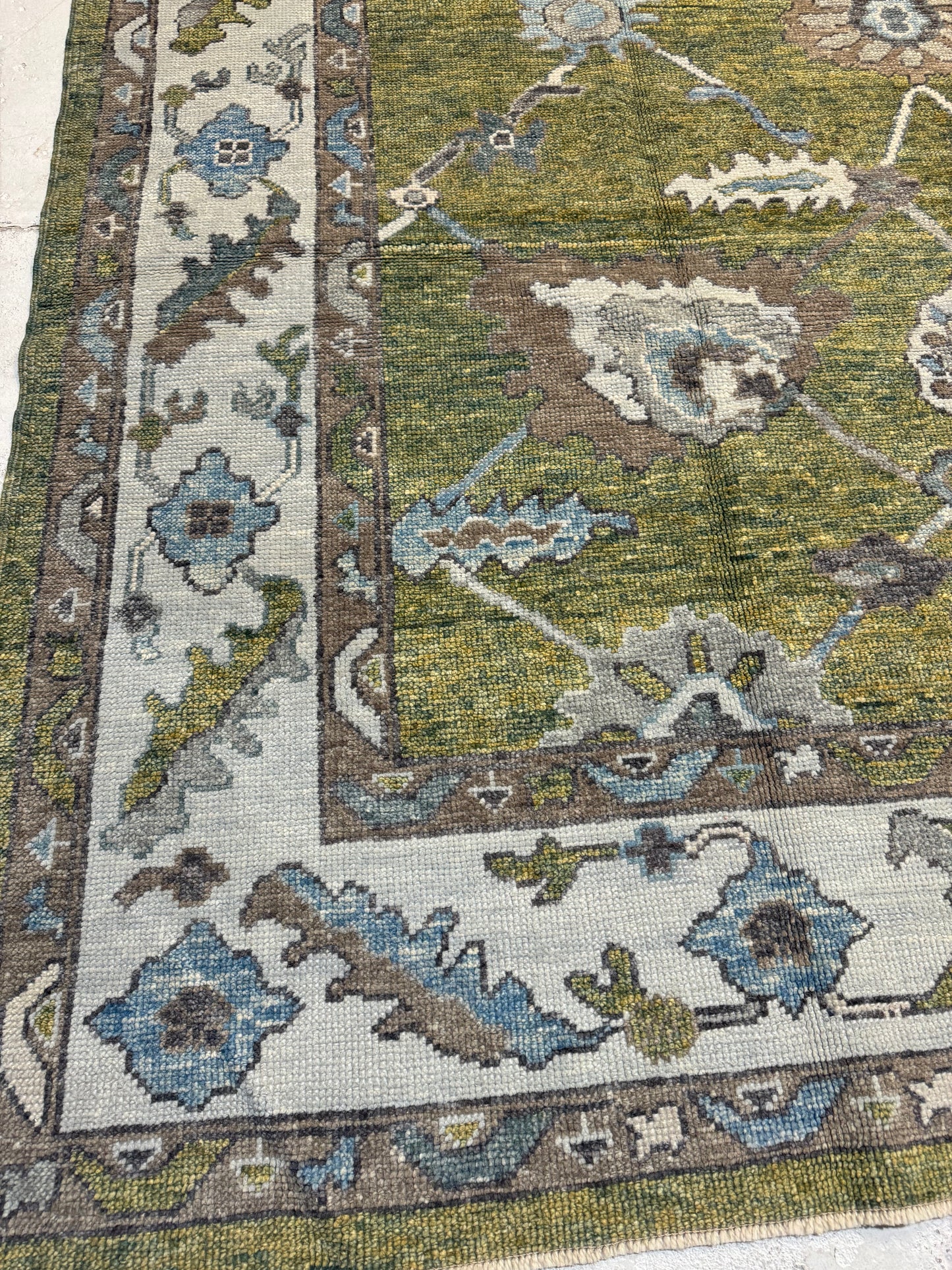 Hand-Knotted Wool Area Rug Turkish Oushak 8'1" x 9'10"