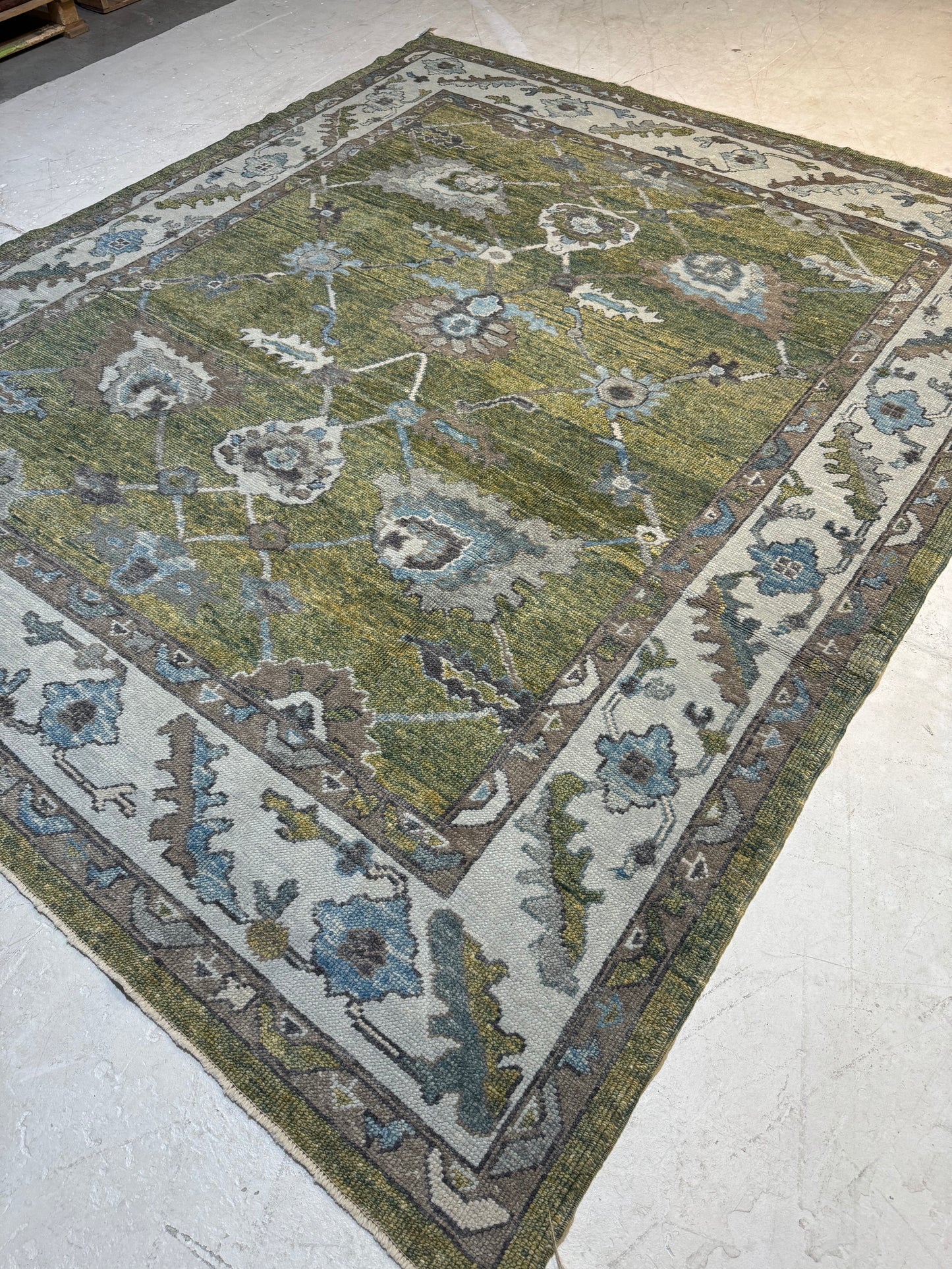 Hand-Knotted Wool Area Rug Turkish Oushak 8'1" x 9'10"