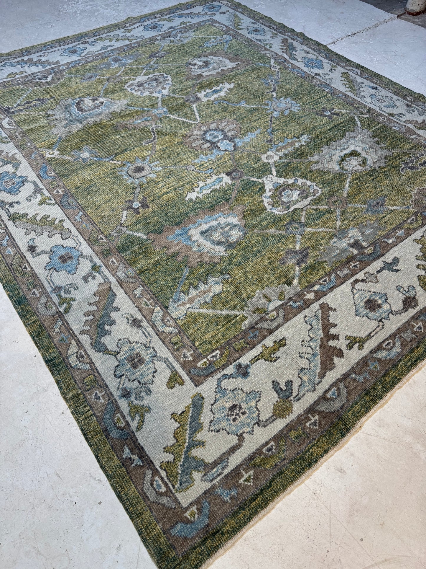 Hand-Knotted Wool Area Rug Turkish Oushak 8'1" x 9'10"