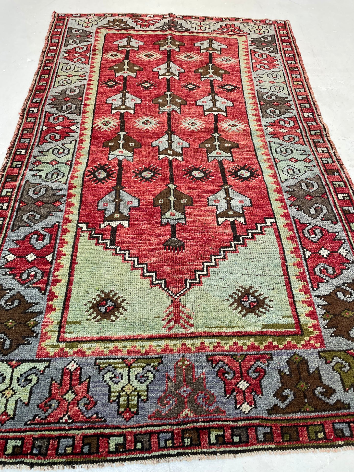 Hand-Knotted Wool Rug Turkish Oushak 3'4" x 5'5"