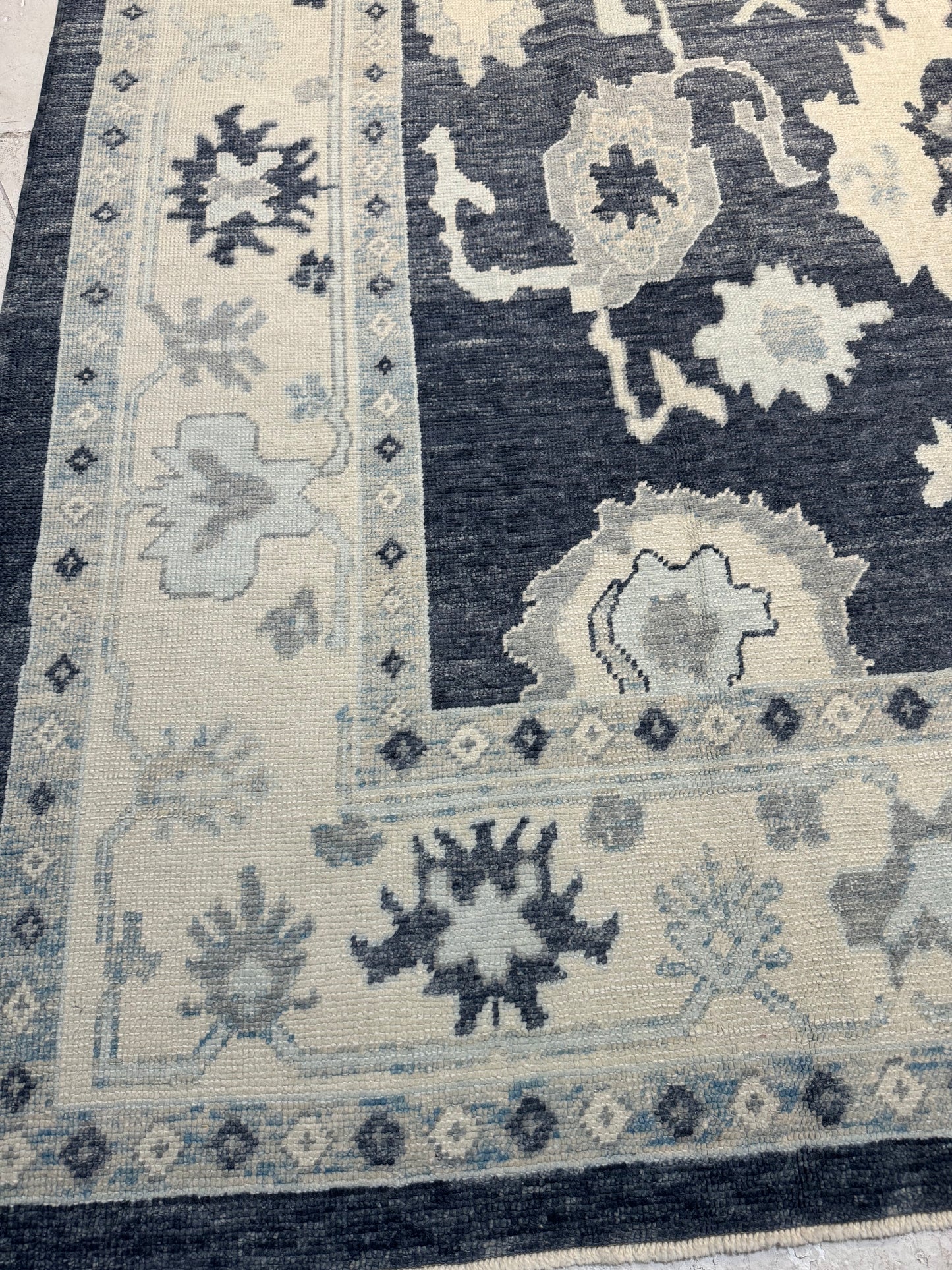 Hand-Knotted Wool Area Rug Turkish Oushak 9'1" x 12'3"