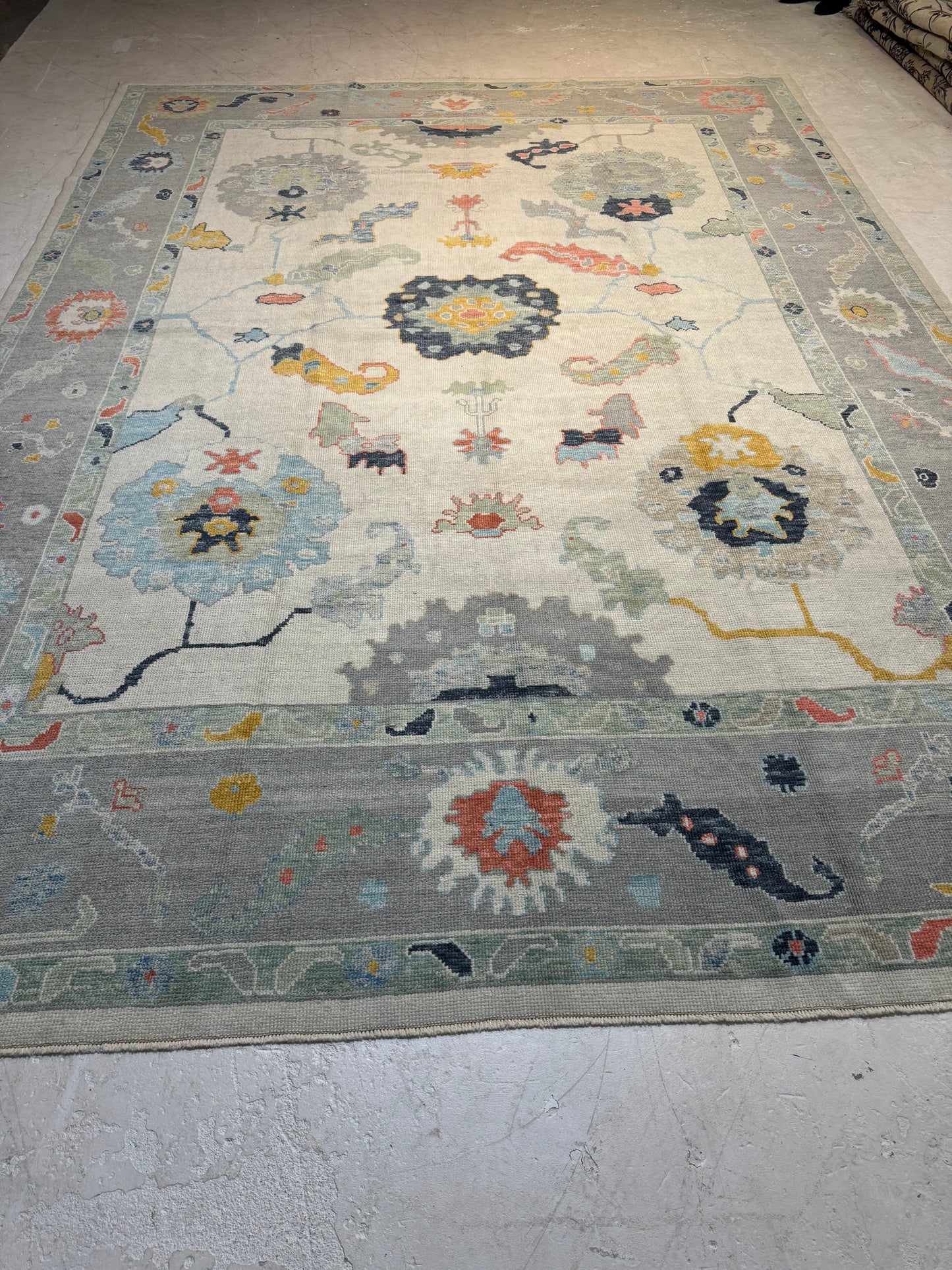 Hand-Knotted Wool Area Rug Turkish Oushak 10'2" x 13'10"