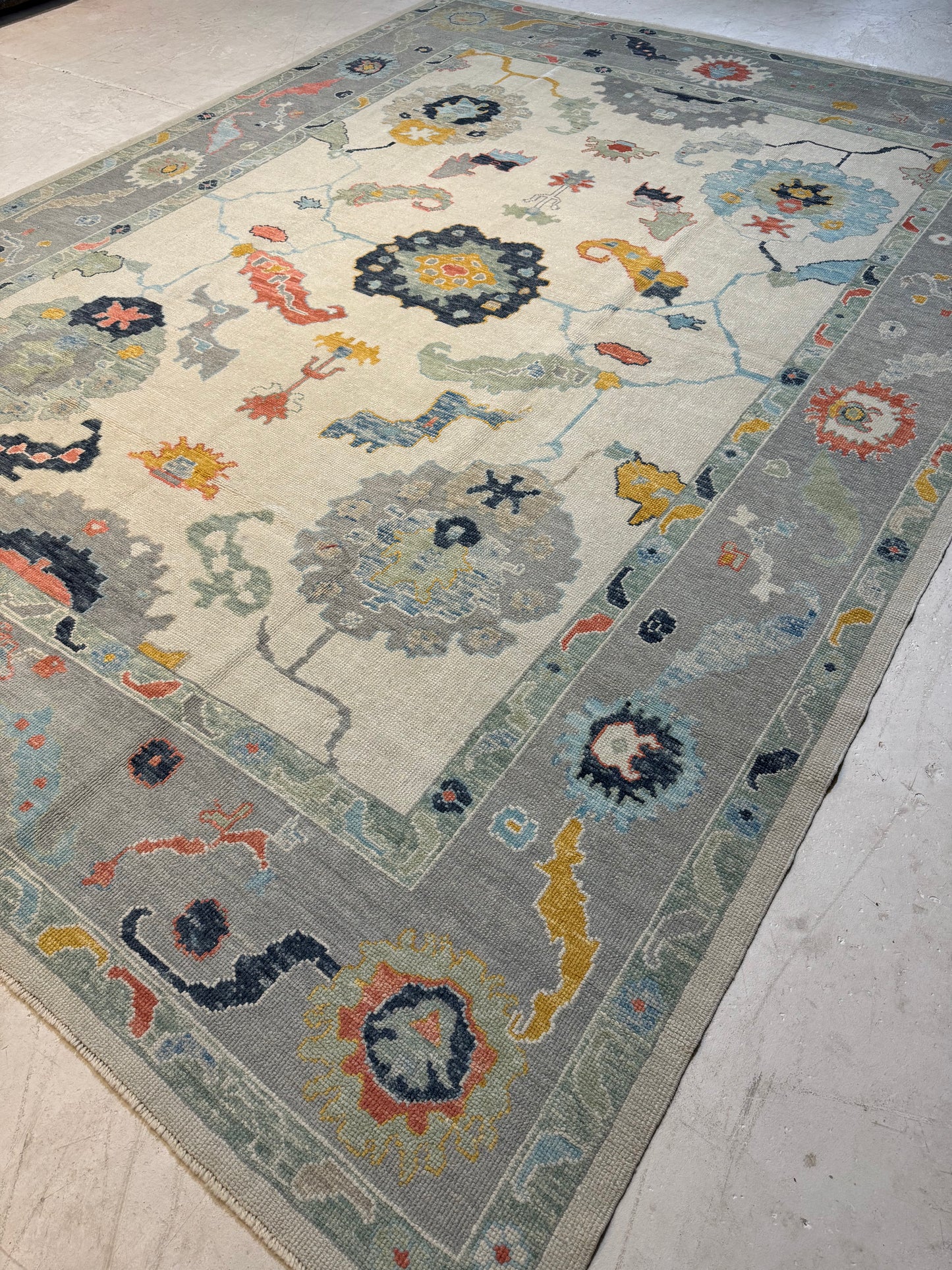 Hand-Knotted Wool Area Rug Turkish Oushak 10'2" x 13'10"