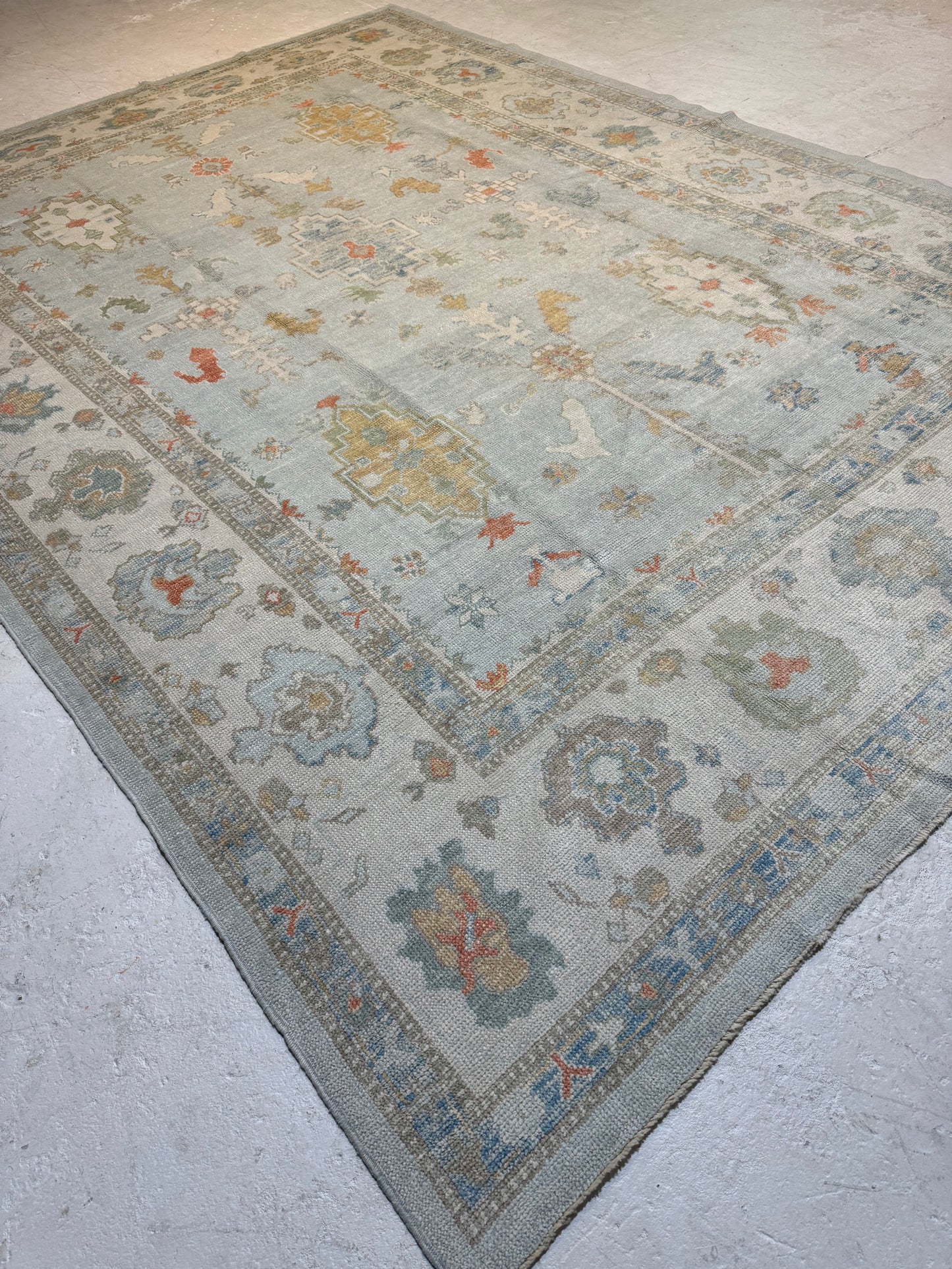 Hand-Knotted Wool Area Rug Turkish Oushak 9'5" x 12'8"