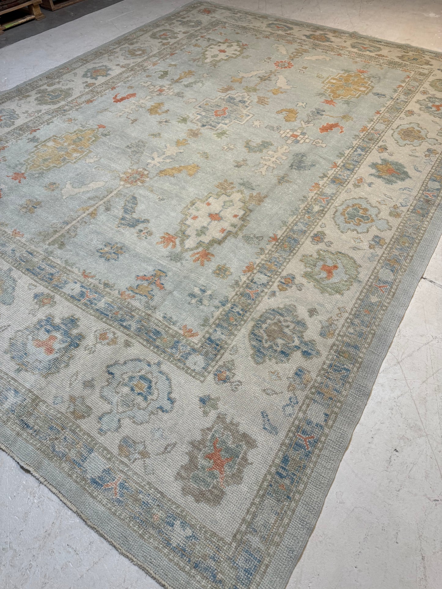 Hand-Knotted Wool Area Rug Turkish Oushak 9'5" x 12'8"