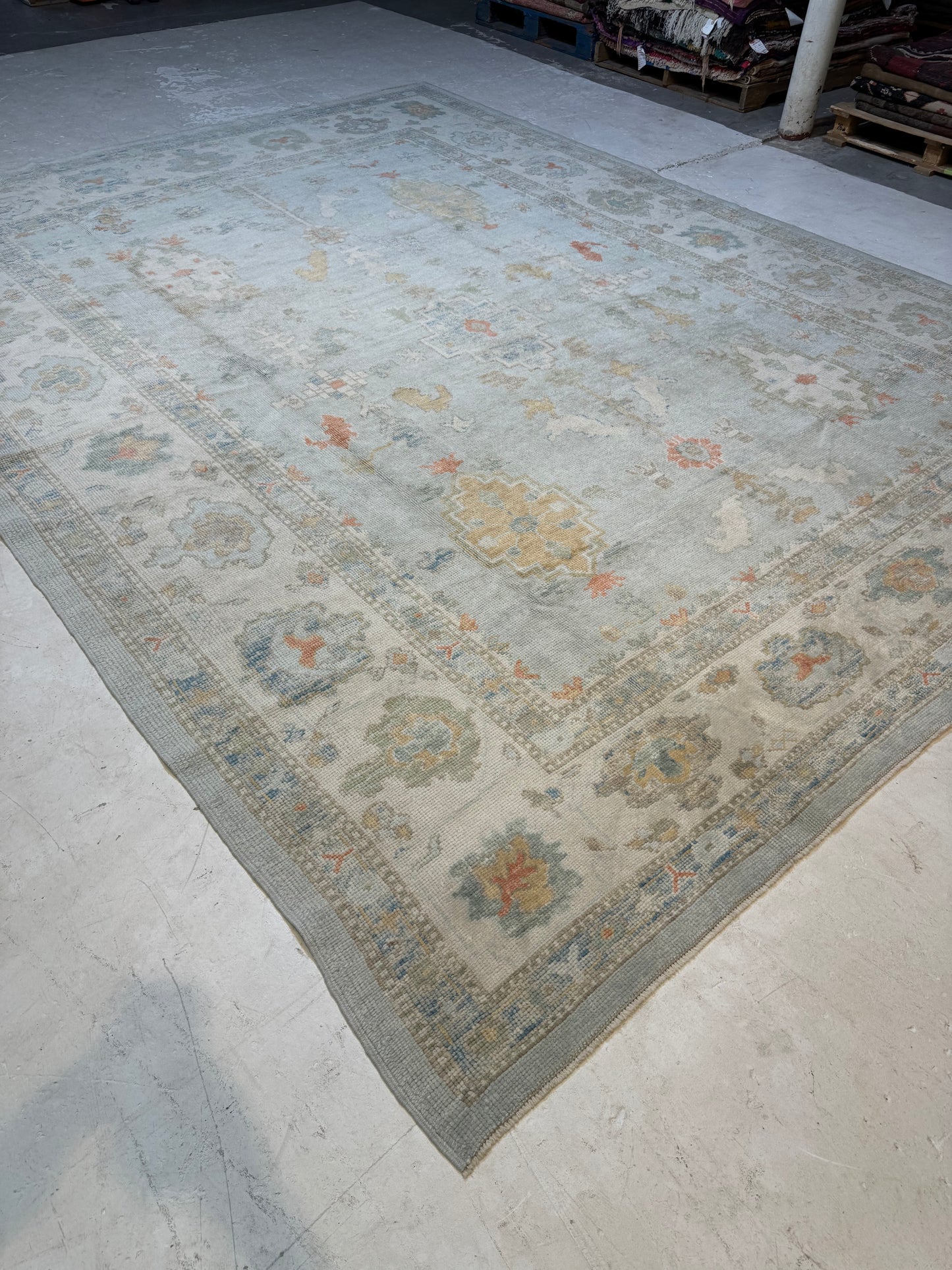 Hand-Knotted Wool Area Rug Turkish Oushak 9'5" x 12'8"