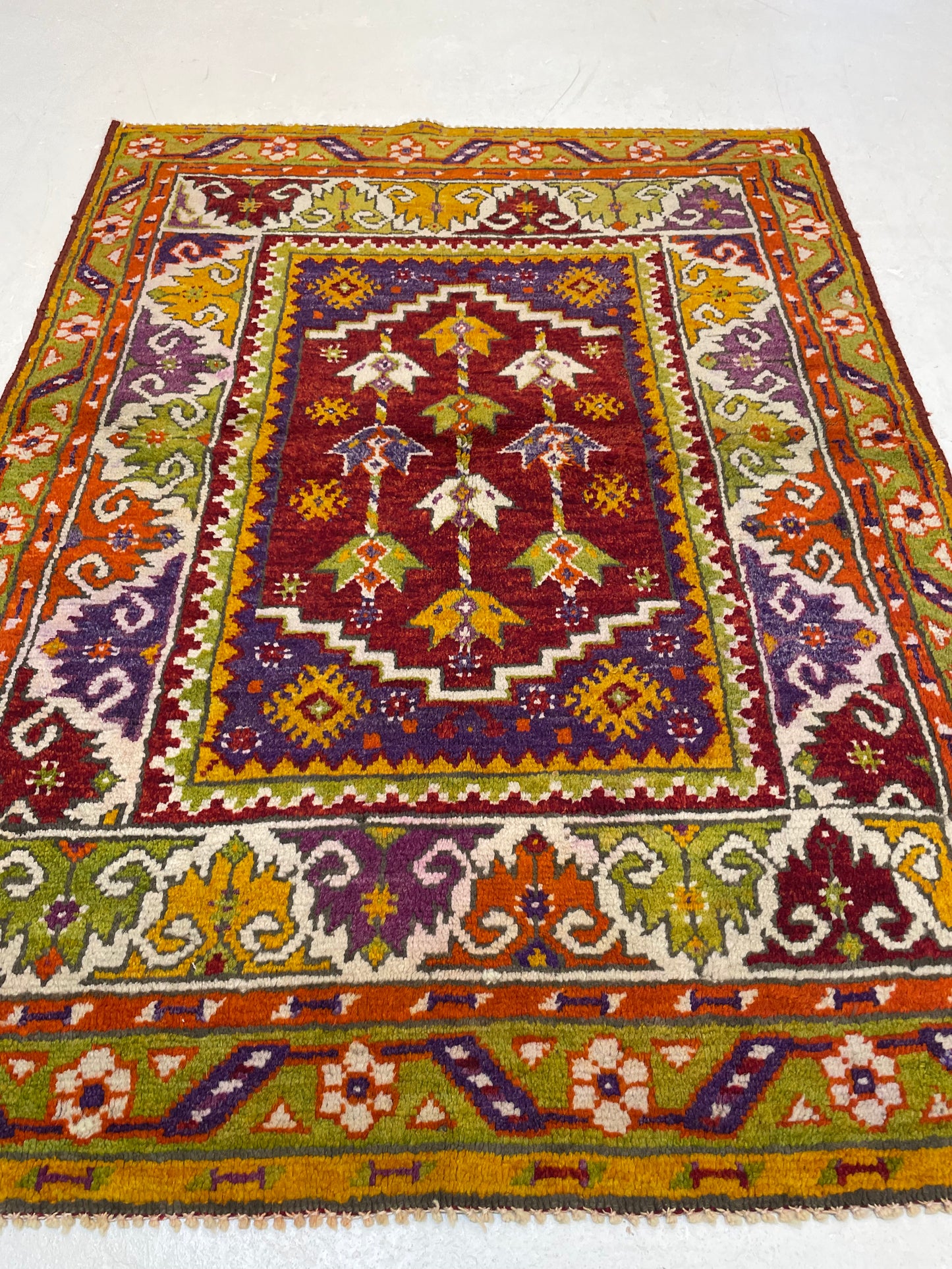 Hand-Knotted Wool Rug Turkish Oushak 2'11" x 4'