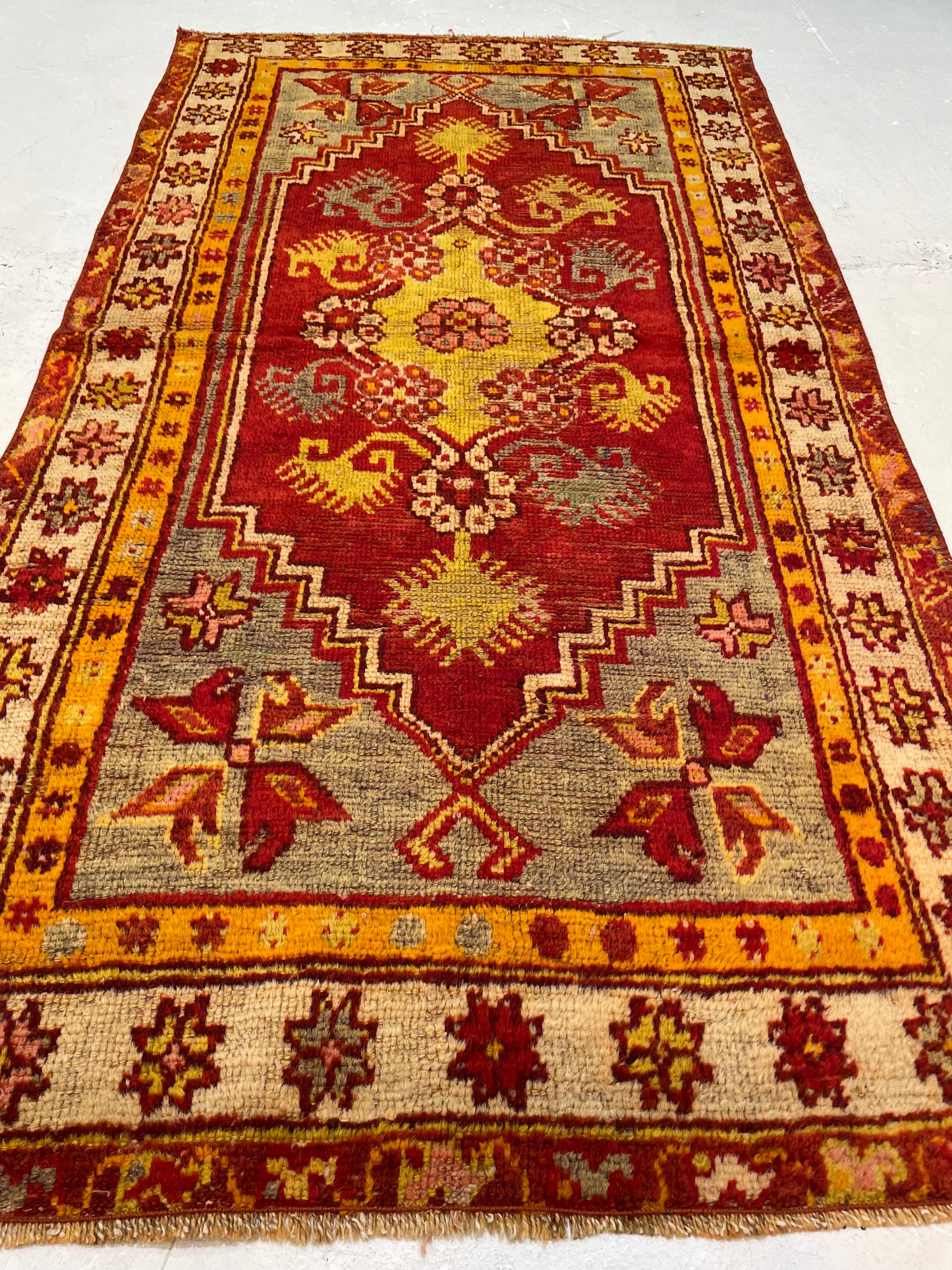 Hand-Knotted Wool Rug Turkish Oushak 2'9" x 5'1"