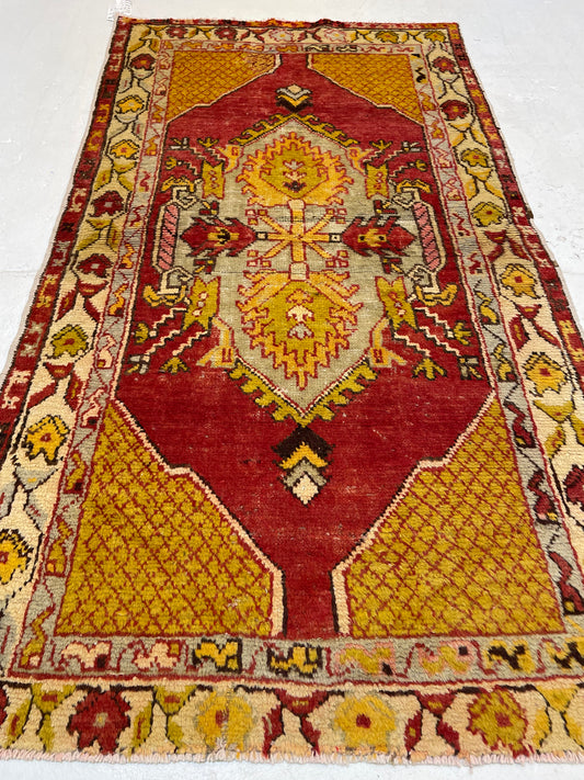 Hand-Knotted Wool Rug Turkish Oushak 2'6" x 4'9"