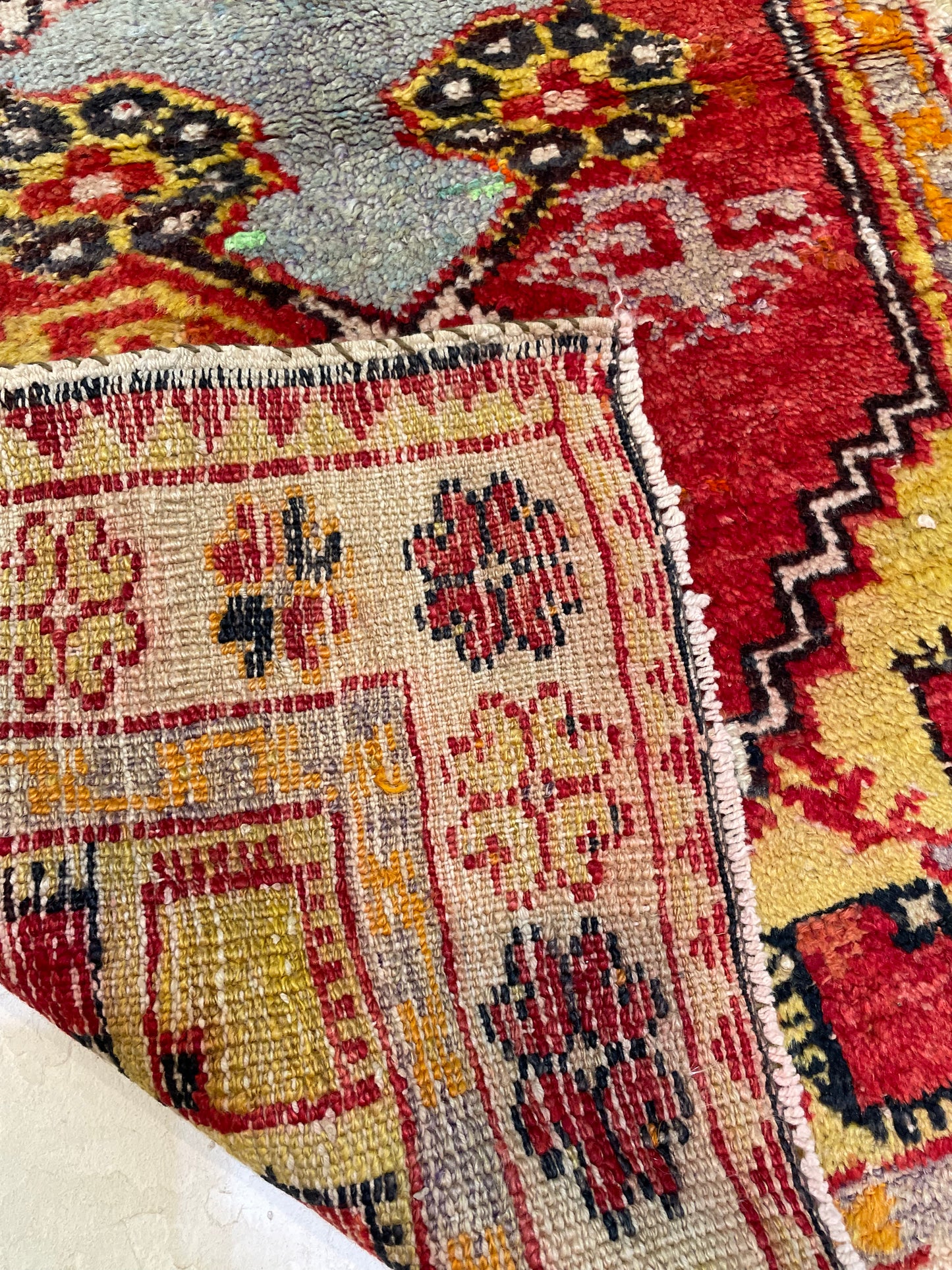 Hand-Knotted Wool Rug Turkish Oushak 2'6" x 4'