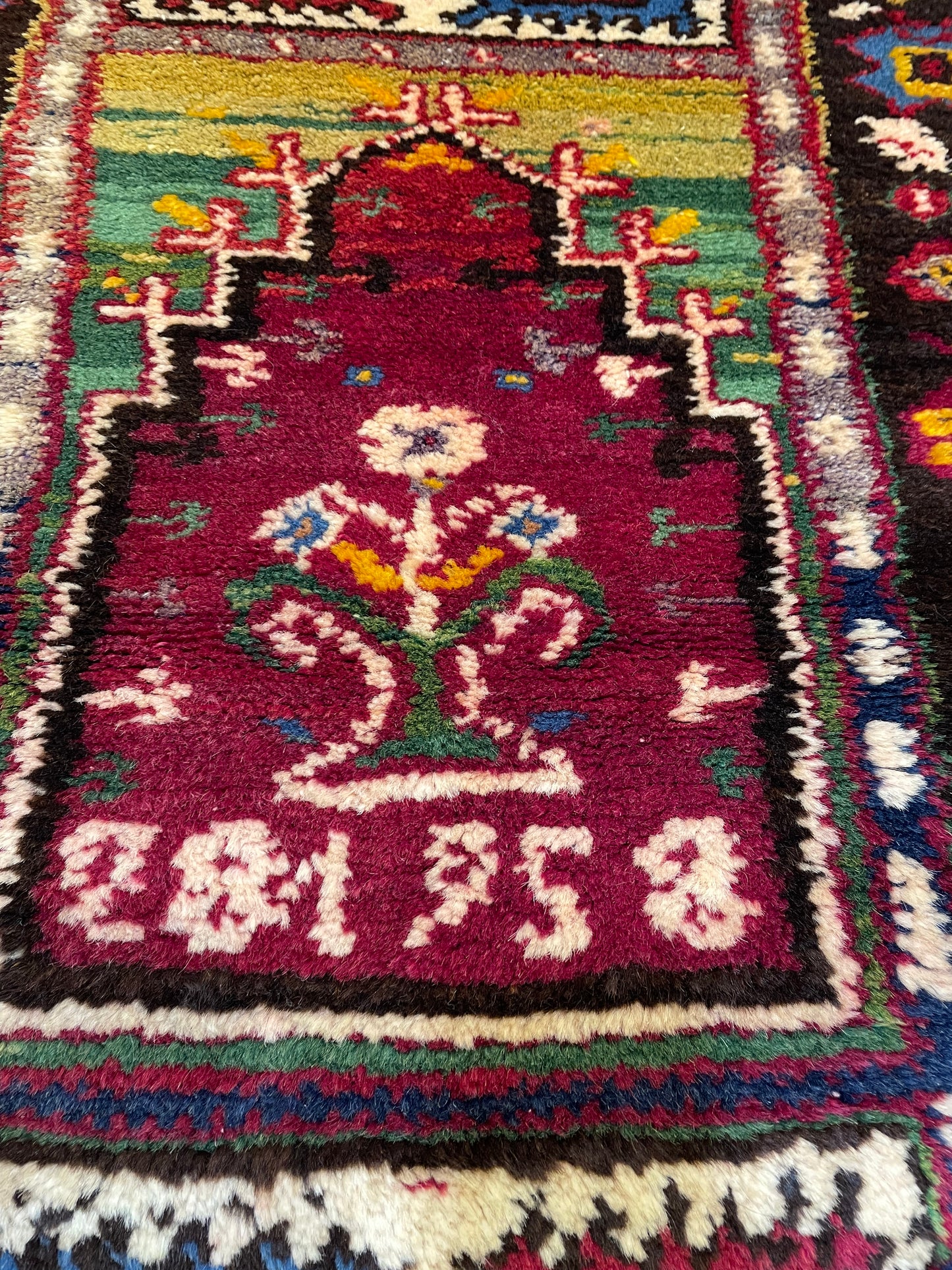 Hand-Knotted Wool Rug Turkish Oushak 2'5" x 3'5"