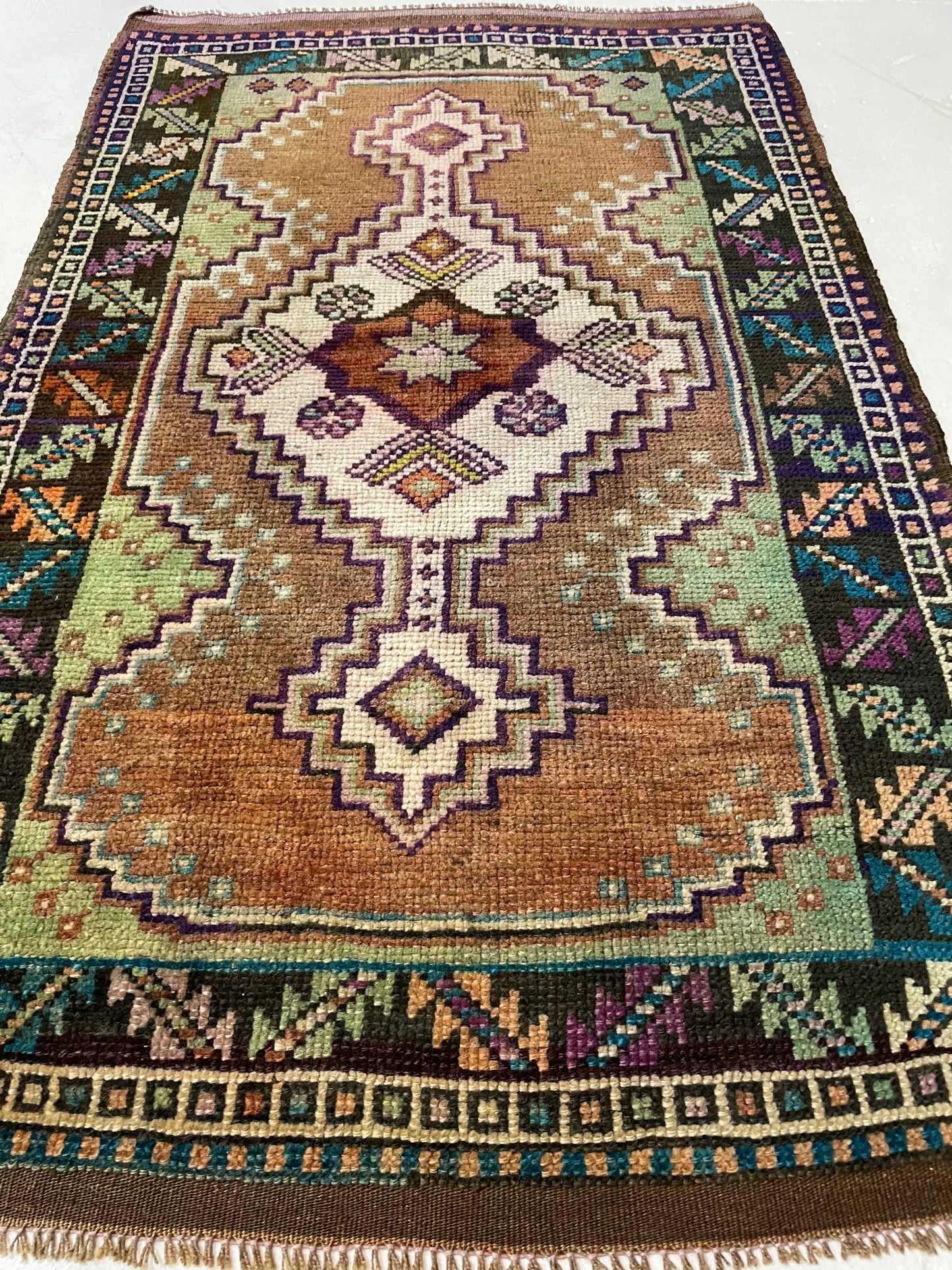 Hand-Knotted Wool Rug Turkish Oushak 2'3" x 3'5"