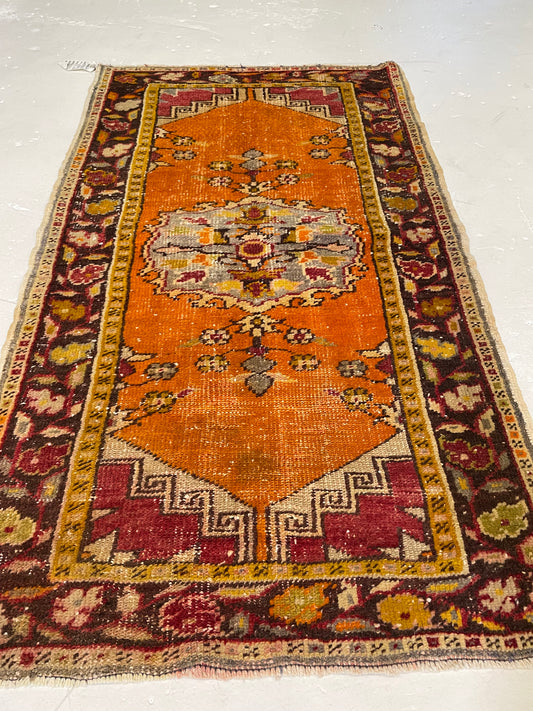 Hand-Knotted Wool Rug Turkish Oushak 2'5" x 4'3"