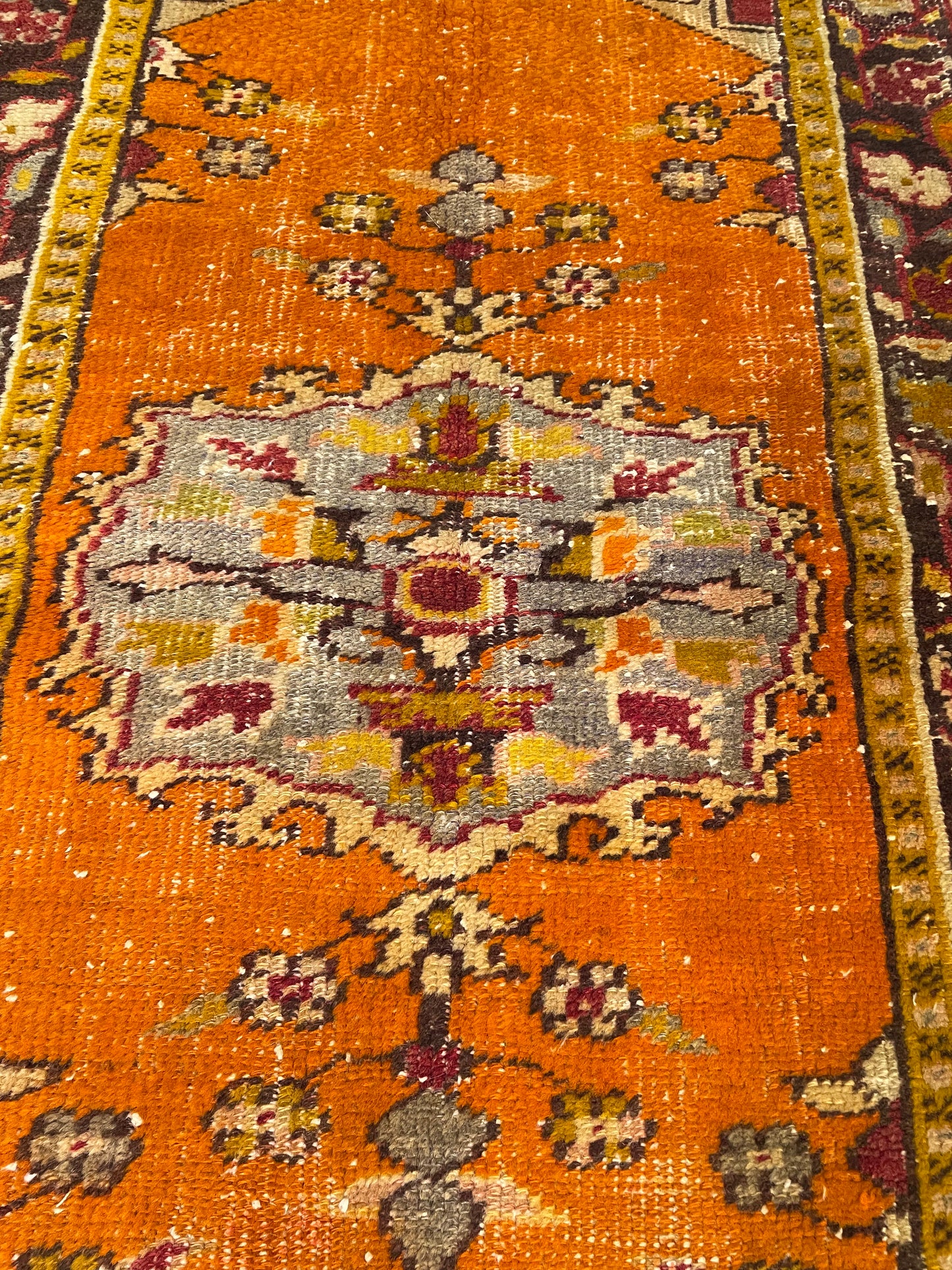Hand-Knotted Wool Rug Turkish Oushak 2'5" x 4'3"