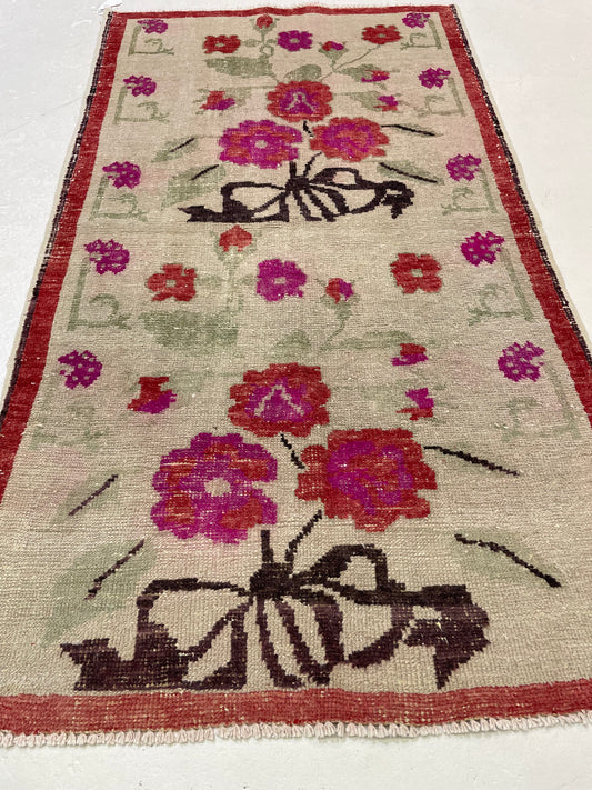 Hand-Knotted Wool Rug Turkish Oushak 3' x 5'2"