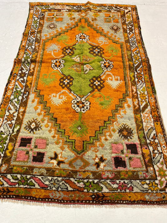 Hand-Knotted Wool Rug Turkish Oushak 2'11" x 5'1"