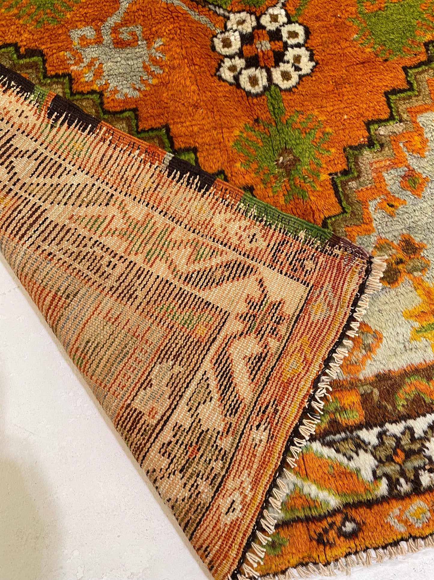 Hand-Knotted Wool Rug Turkish Oushak 2'11" x 5'1"