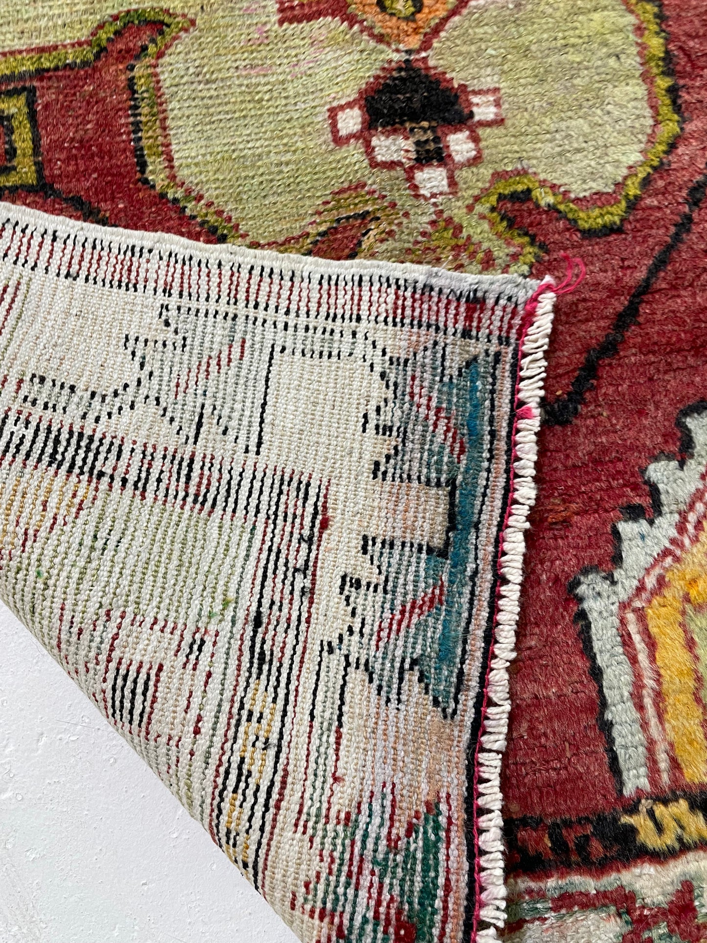 Hand-Knotted Wool Rug Turkish Oushak 2'6" x 4'10"