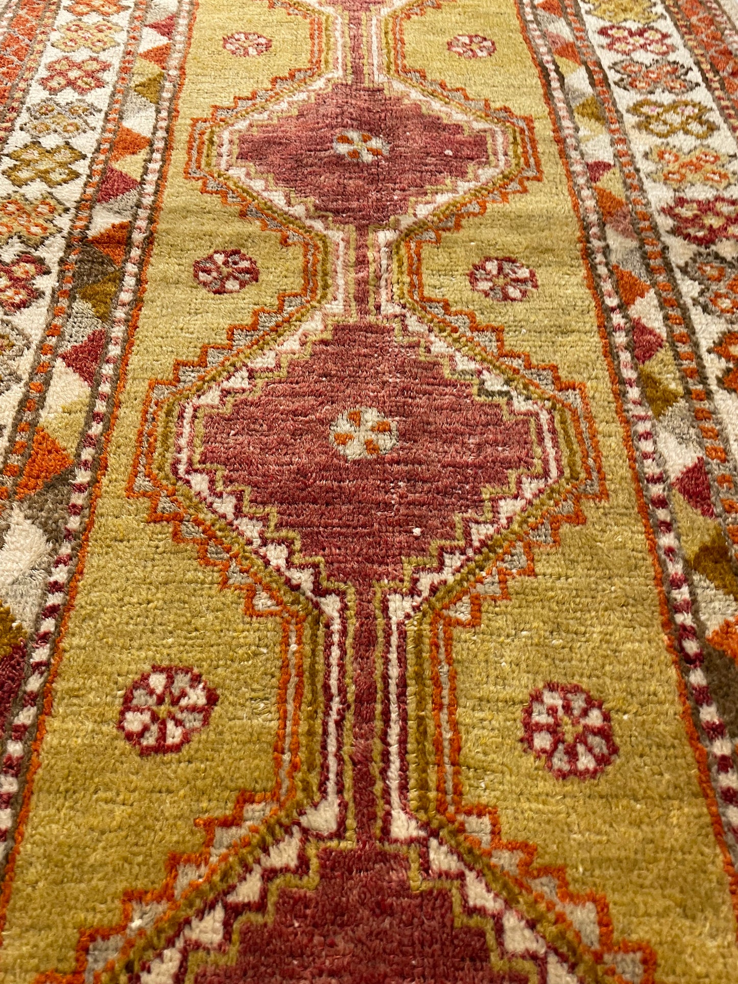 Hand-Knotted Wool Rug Turkish Oushak 2'10" x 5'3"