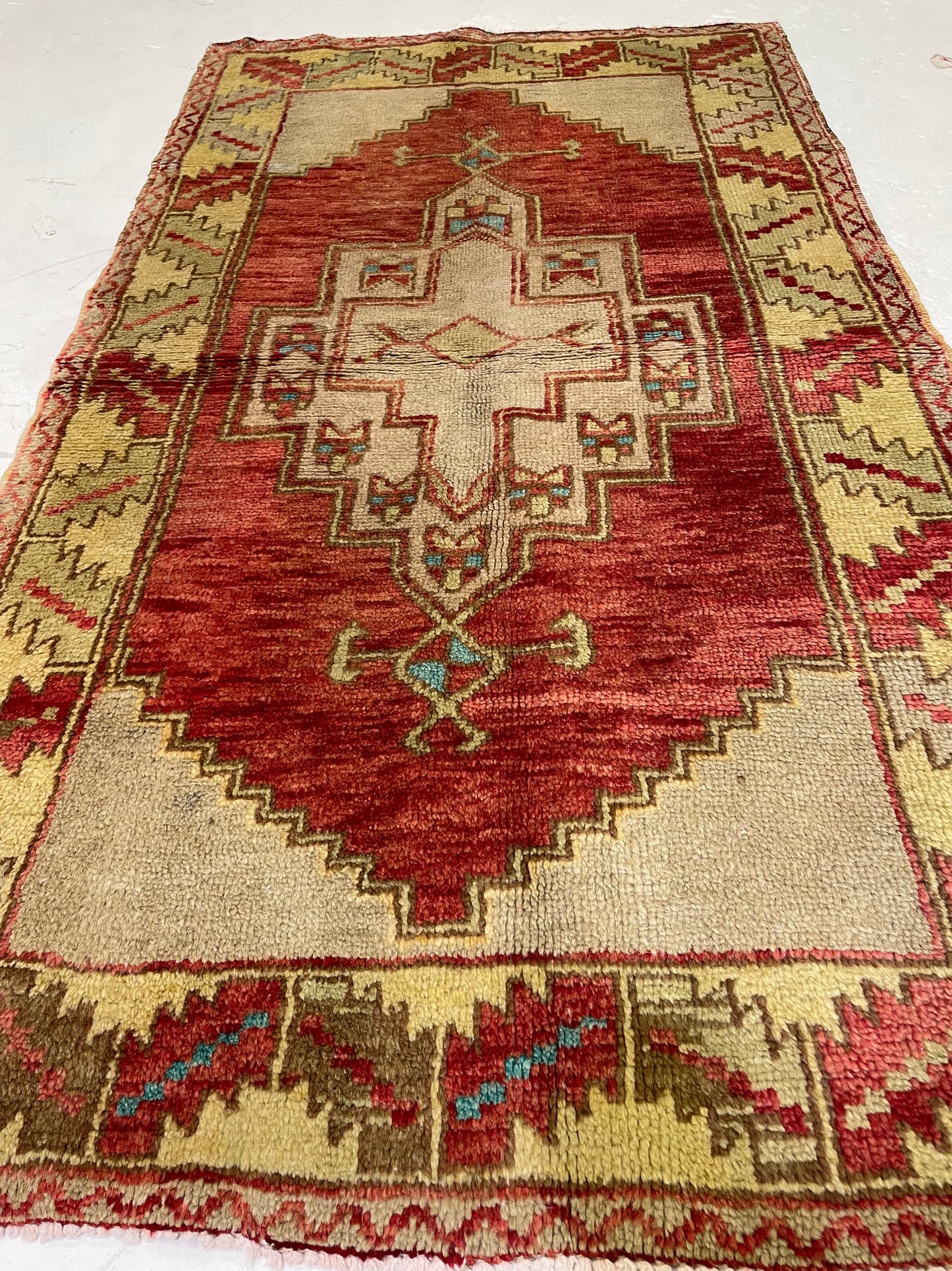 Hand-Knotted Wool Rug Turkish Oushak 2'10" x 5'2"