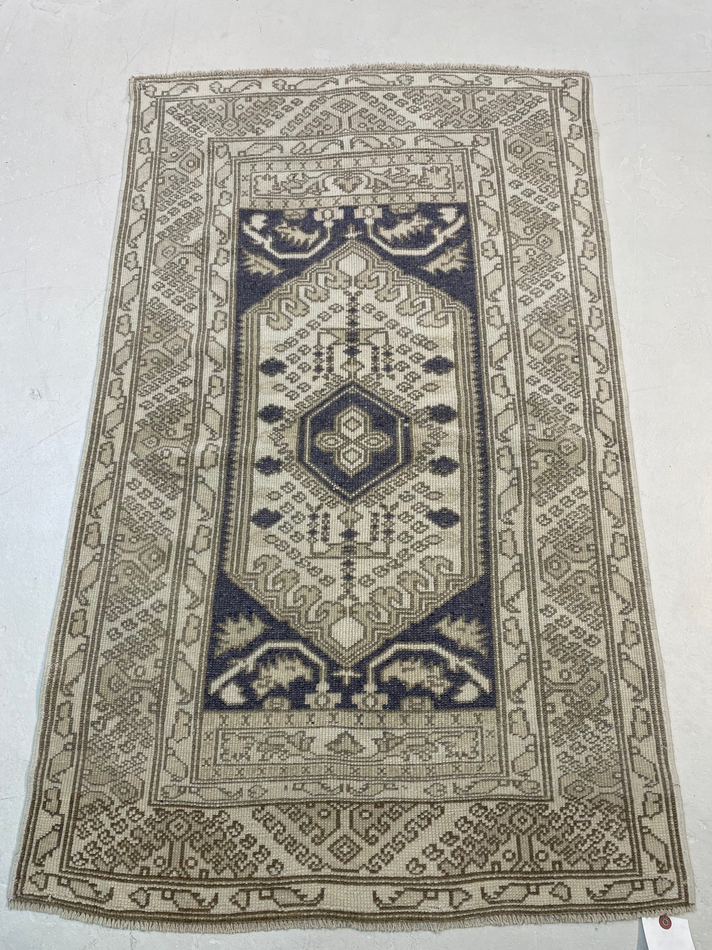 Hand-Knotted Wool Rug Turkish Oushak 2'7" x 4'4"