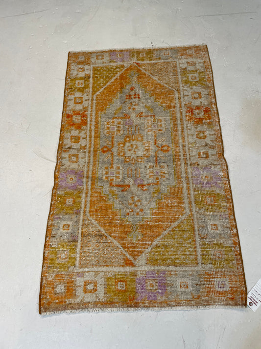 Hand-Knotted Wool Rug Turkish Oushak 2'6" x 4'1"