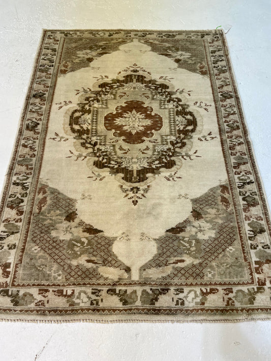 Hand-Knotted Wool Rug Turkish Oushak 3'1" x 4'4"