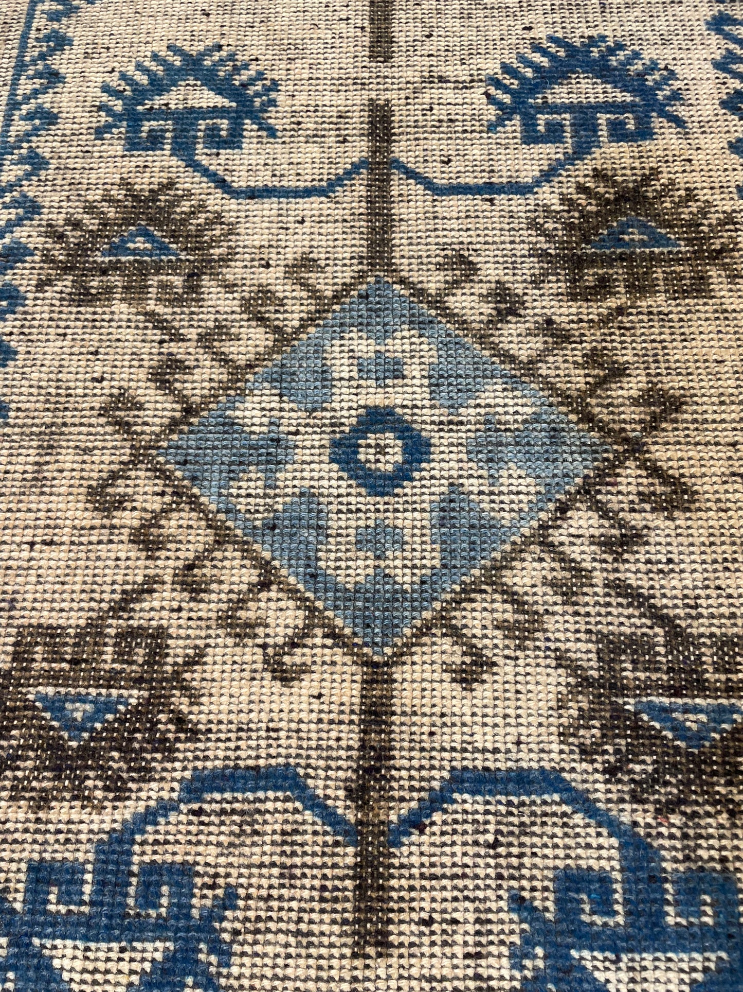 Hand-Knotted Wool Rug Turkish Oushak 2'5" x 4'2"