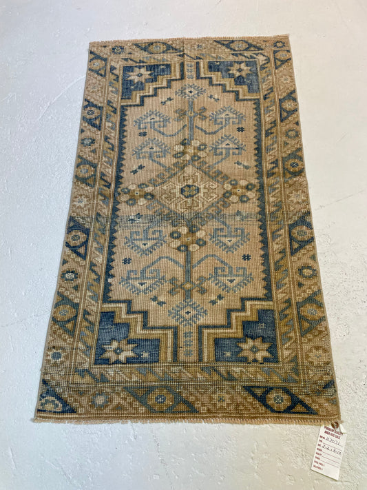 Hand-Knotted Wool Rug Turkish Oushak 2'2" x 3'10"