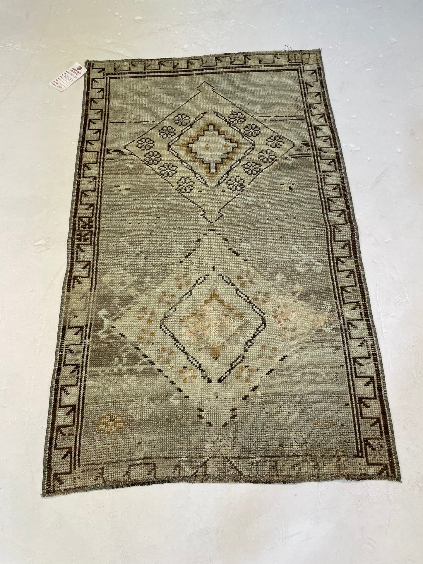 Hand-Knotted Wool Rug Turkish Oushak 2'3" x 3'9"