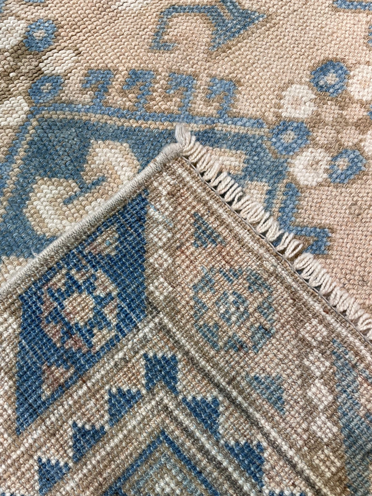 Hand-Knotted Wool Rug Turkish Oushak 2'5" x 4'