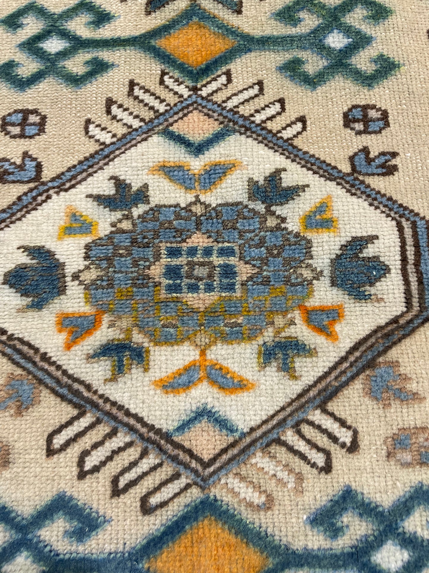 Hand-Knotted Wool Rug Turkish Oushak 2'4" x 4'