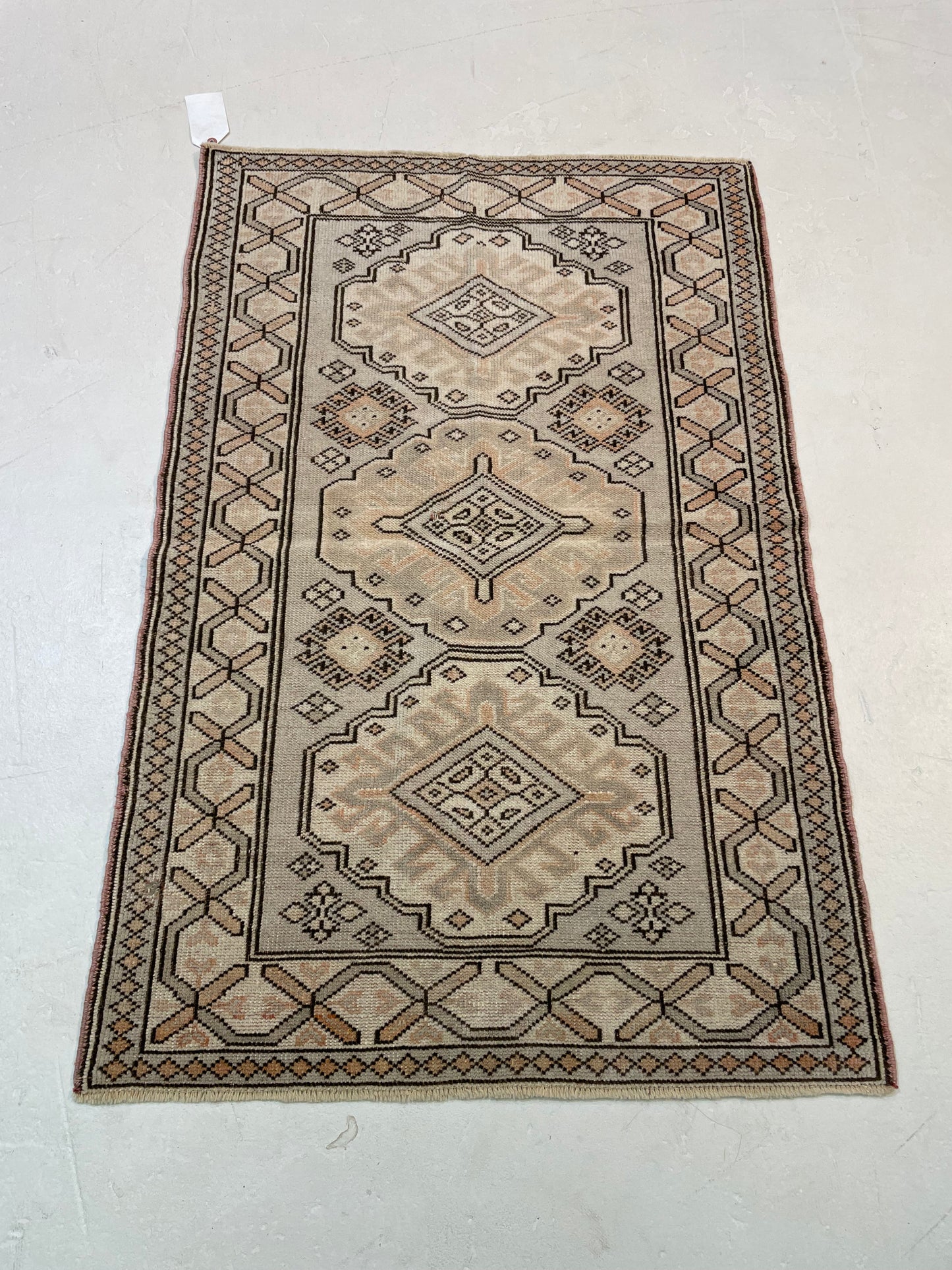 Hand-Knotted Wool Rug Turkish Oushak 2'7" x 3'11"