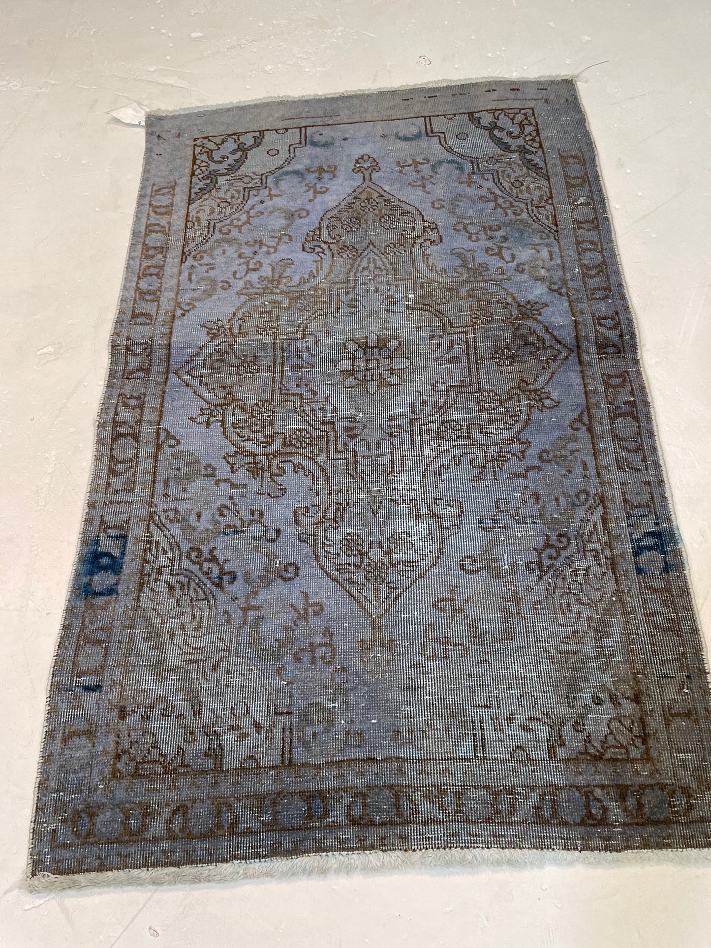 Hand-Knotted Wool Rug Turkish Oushak 2'8" x 4'3"