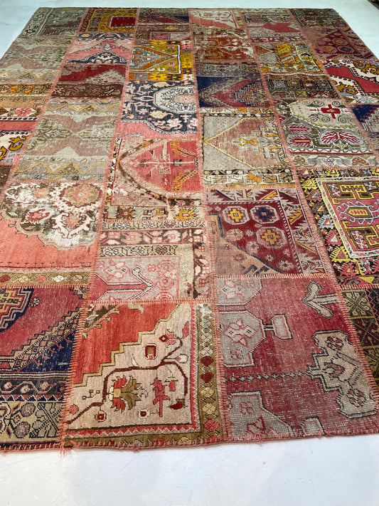 Antique Hand-Knotted Wool Rug Turkish Oushak 9'10" x 13'2"