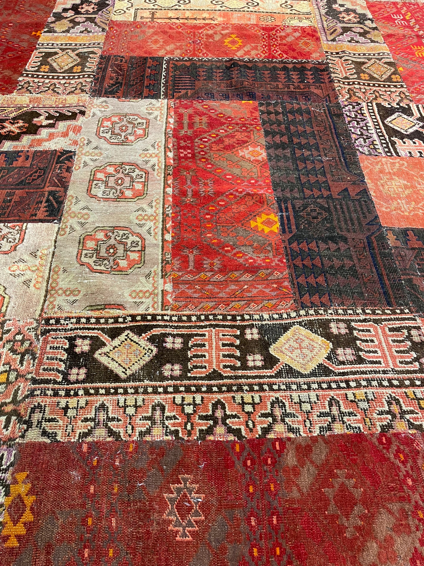 Antique Hand-Knotted Wool Rug Turkish Oushak 8'10" x 11'10"