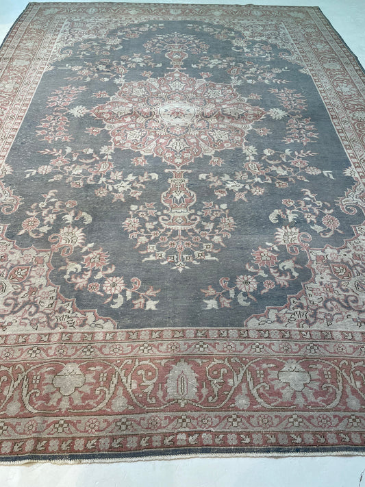 Antique Hand-Knotted Wool Rug Turkish Oushak 8'8" x 11'1"