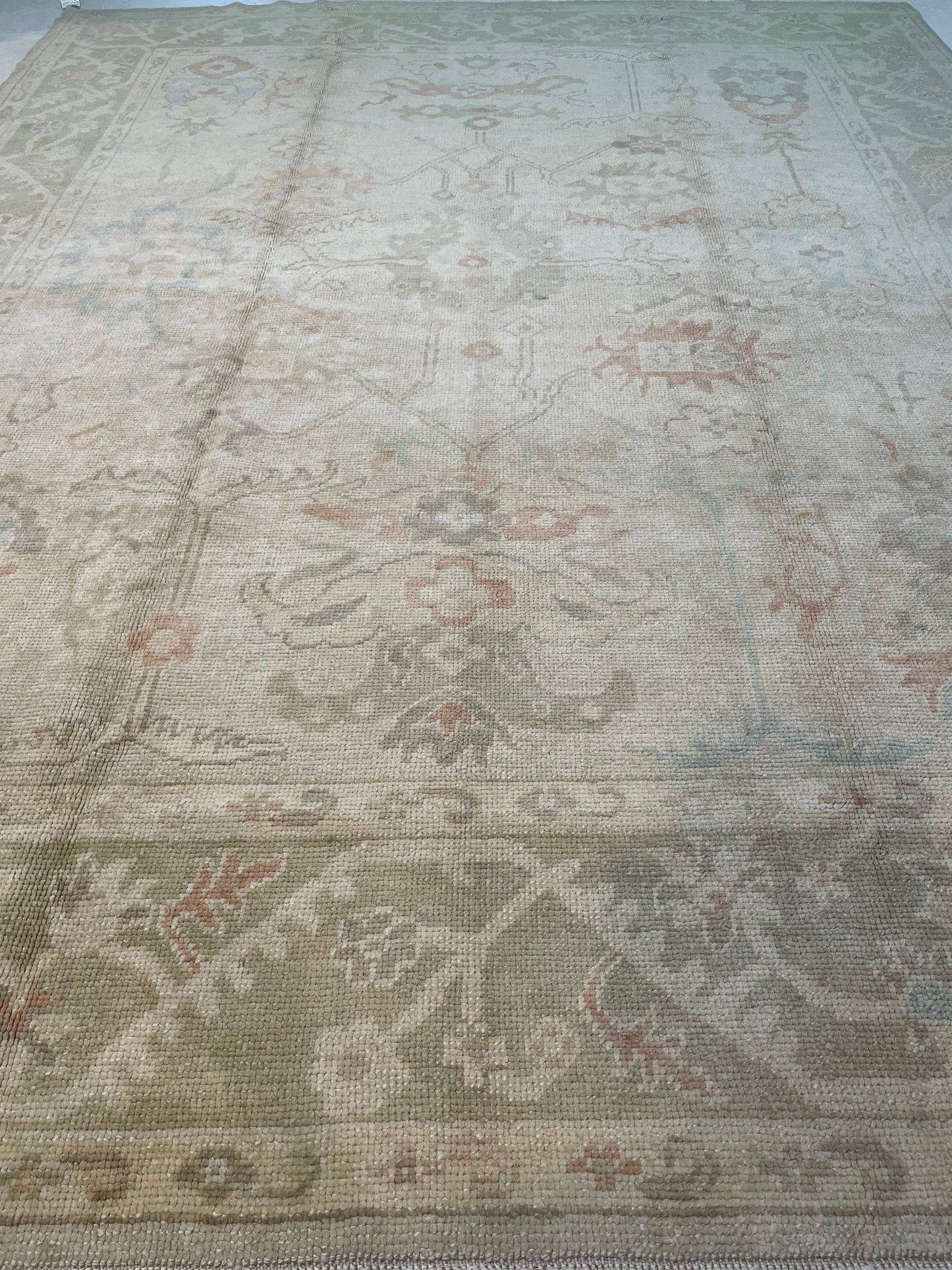 Hand-Knotted Wool Rug Turkish Oushak 8'5" x 10'9"