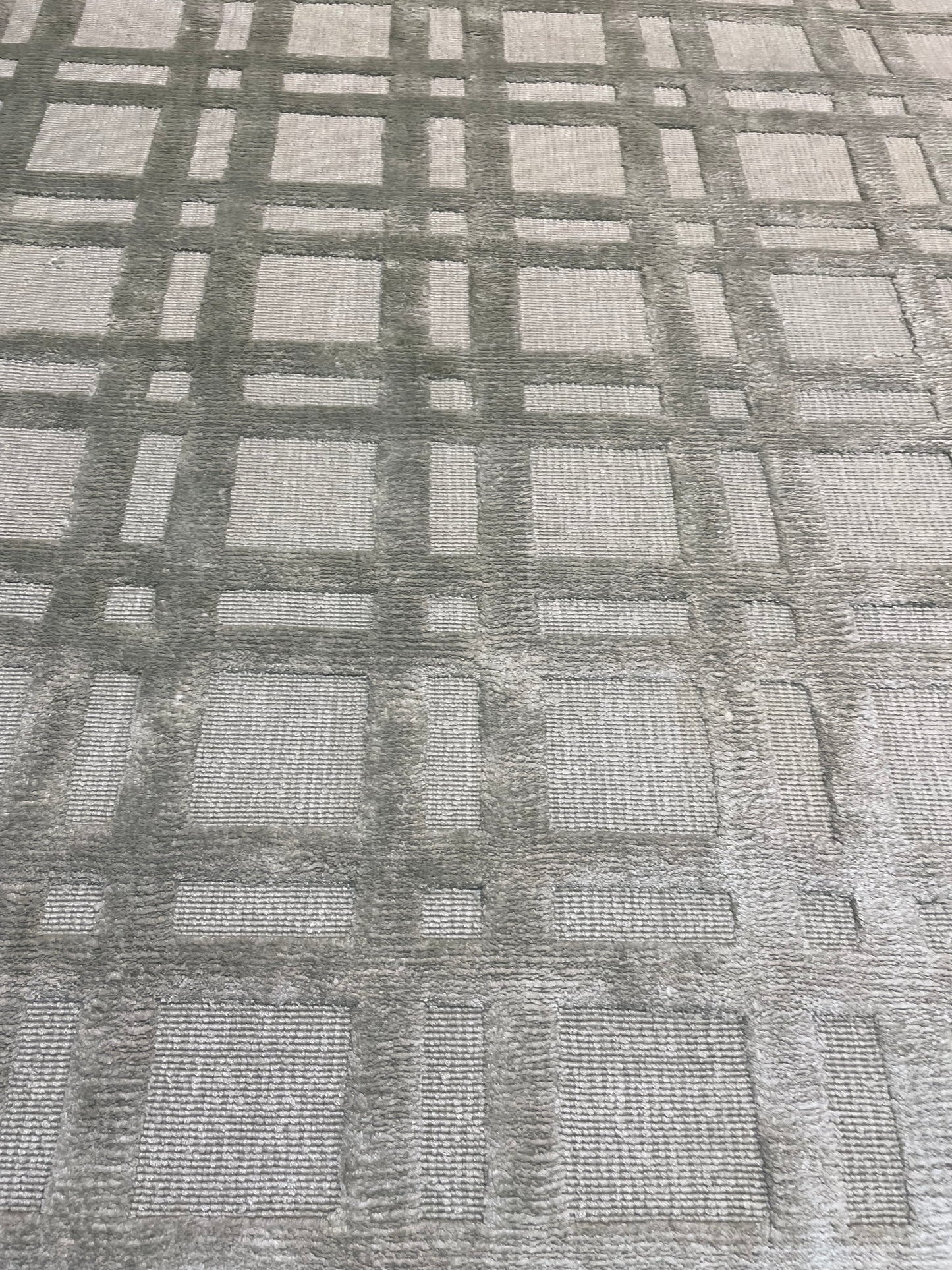 Hand-Knotted Wool Rug Indian Synthetic Silk 9'3" x 12'2"